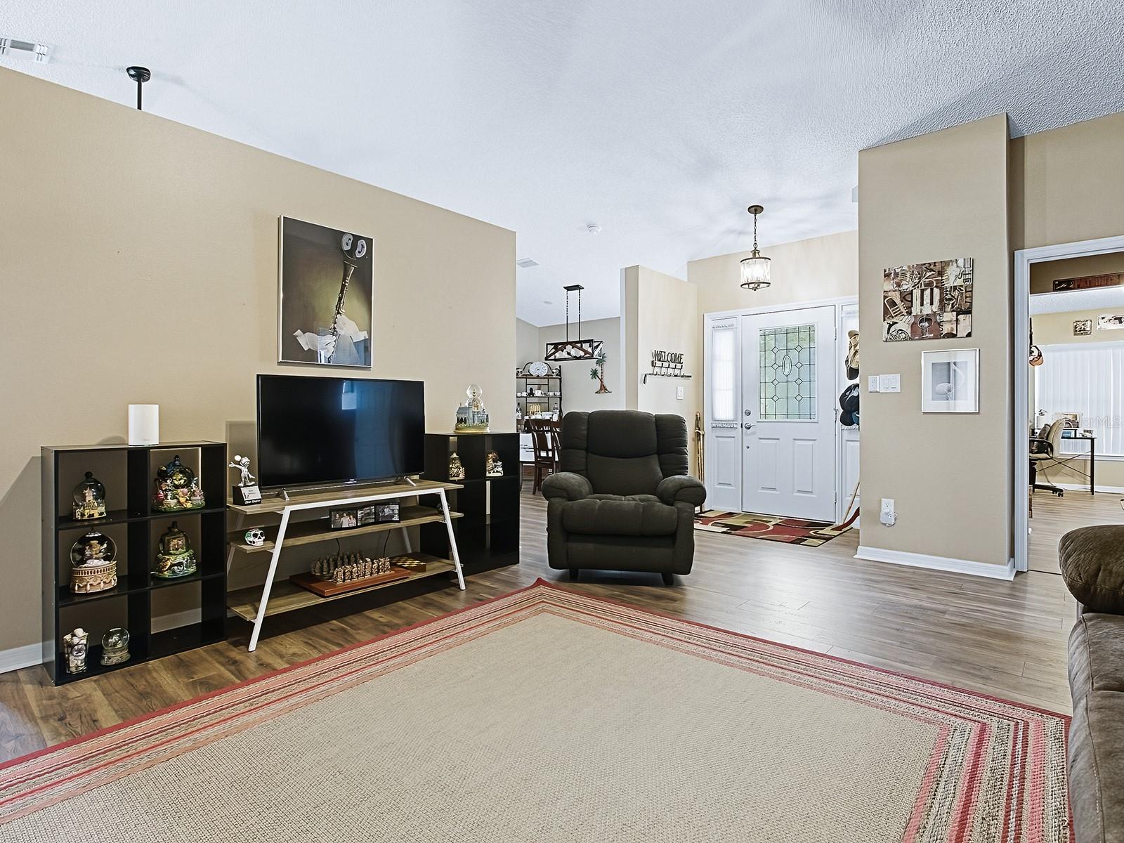 Image 8 of 65 For 4949 Sawgrass Lake Circle