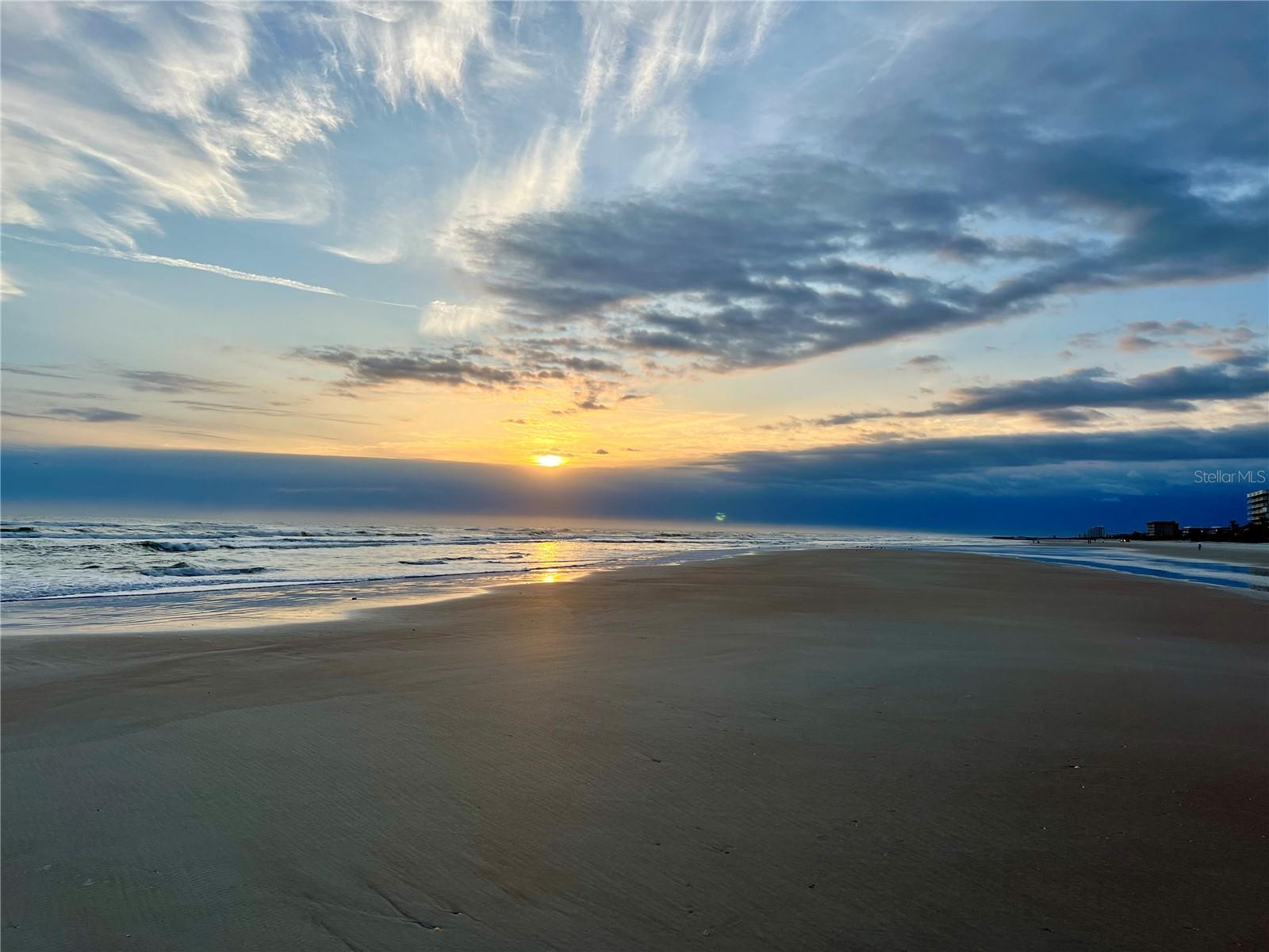 Image 28 of 28 For 4565 Atlantic Avenue 5203