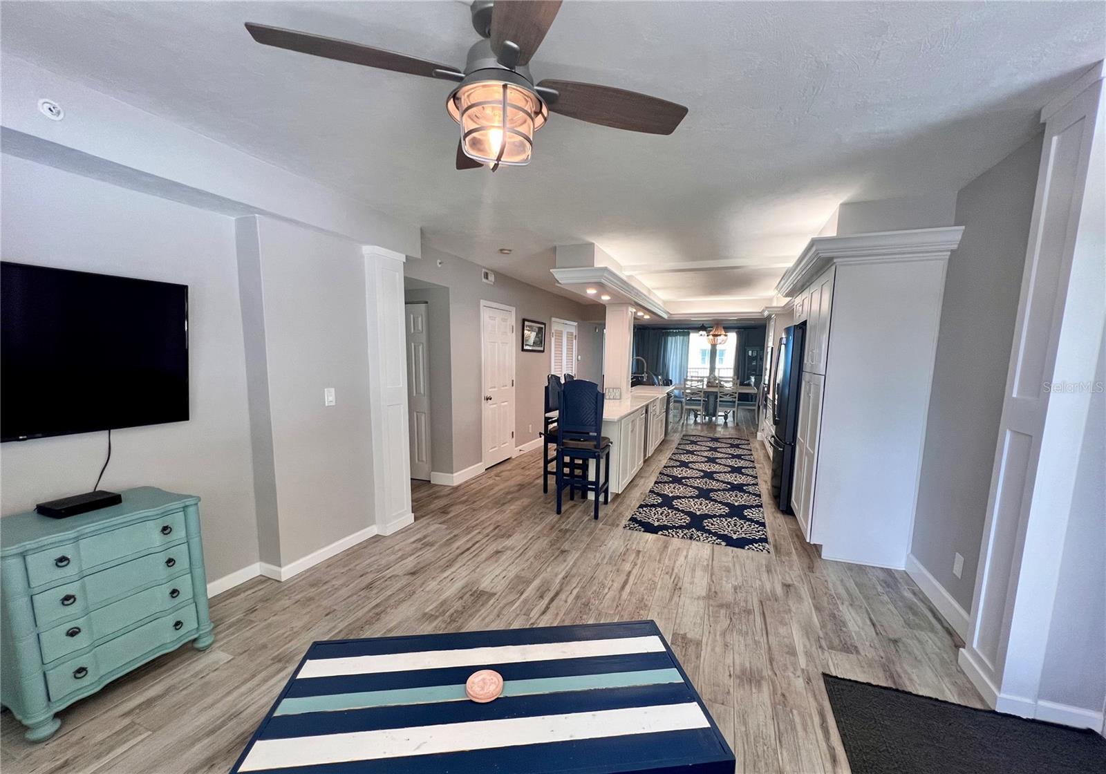 Image 7 of 28 For 4565 Atlantic Avenue 5203