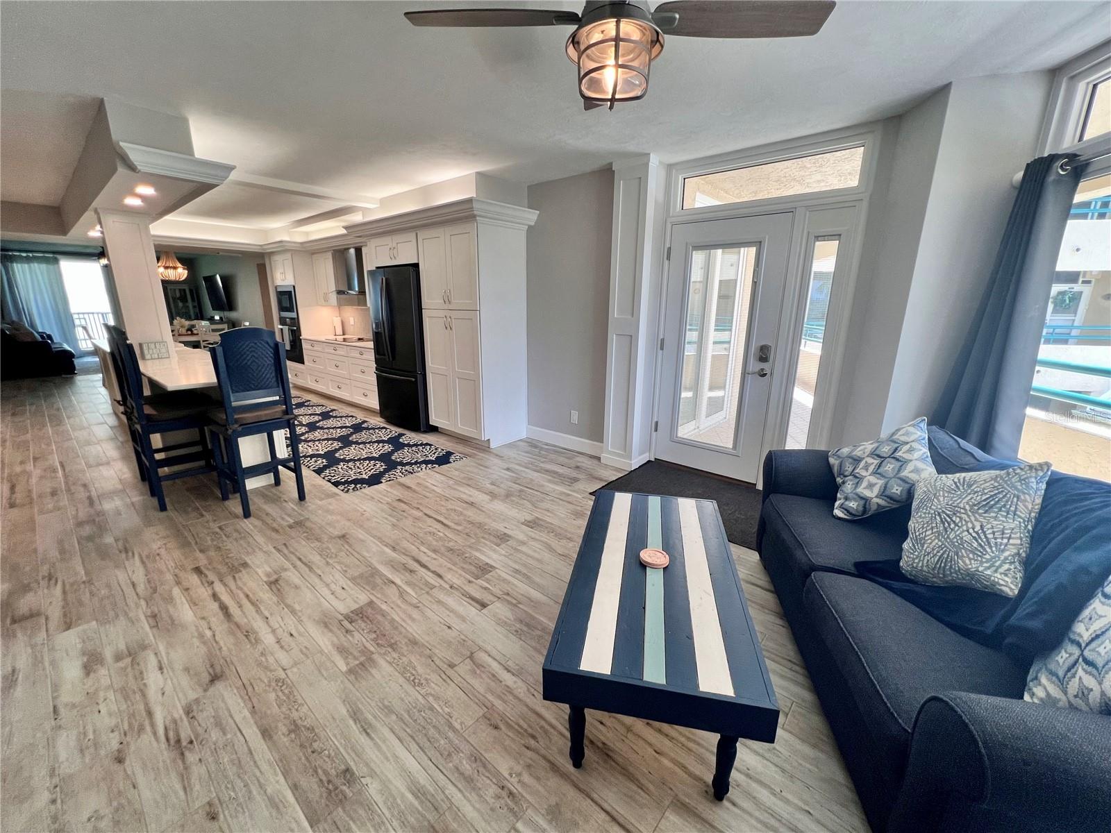 Image 8 of 28 For 4565 Atlantic Avenue 5203