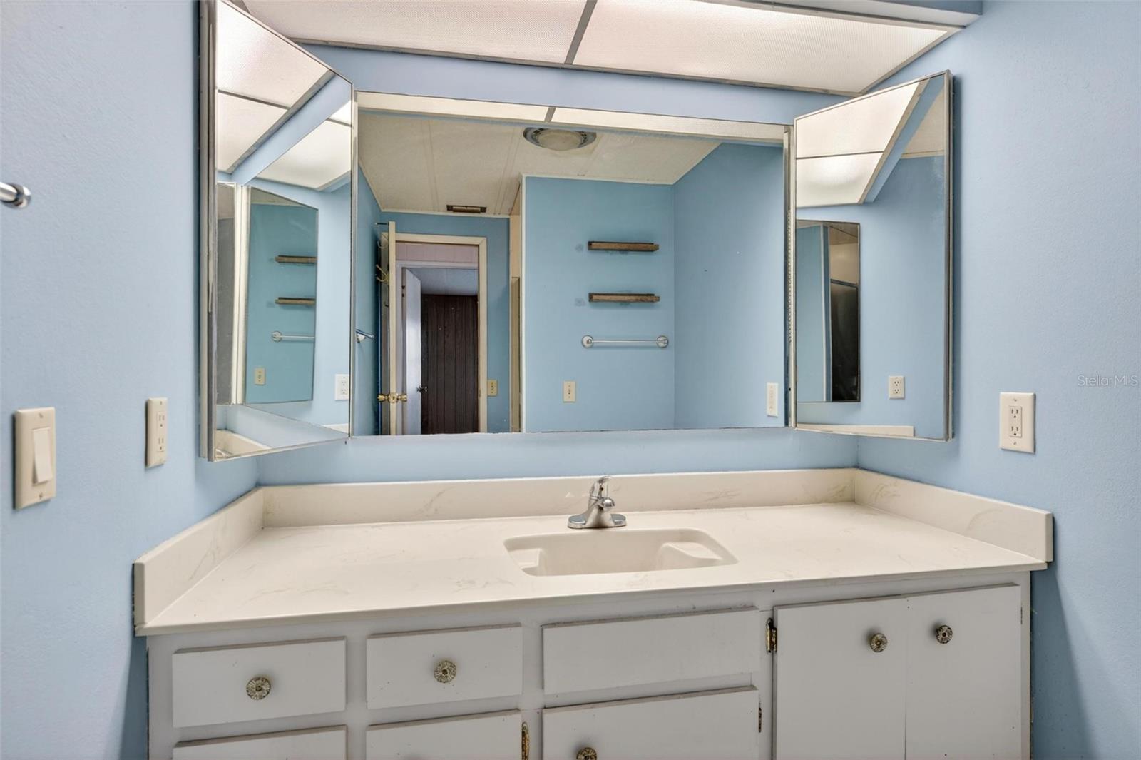 Image 37 of 65 For 1014 Southland Drive