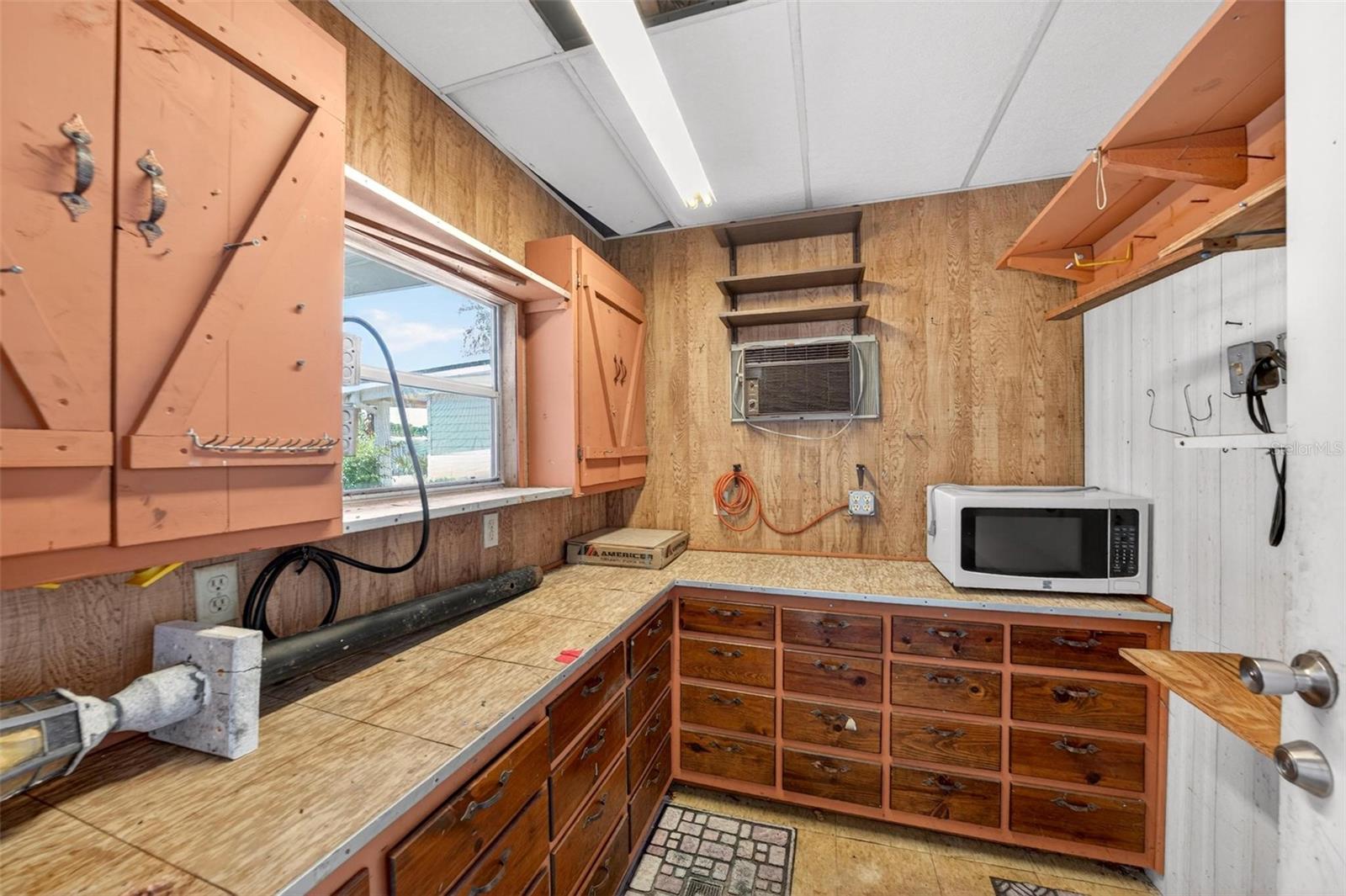 Image 43 of 65 For 1014 Southland Drive