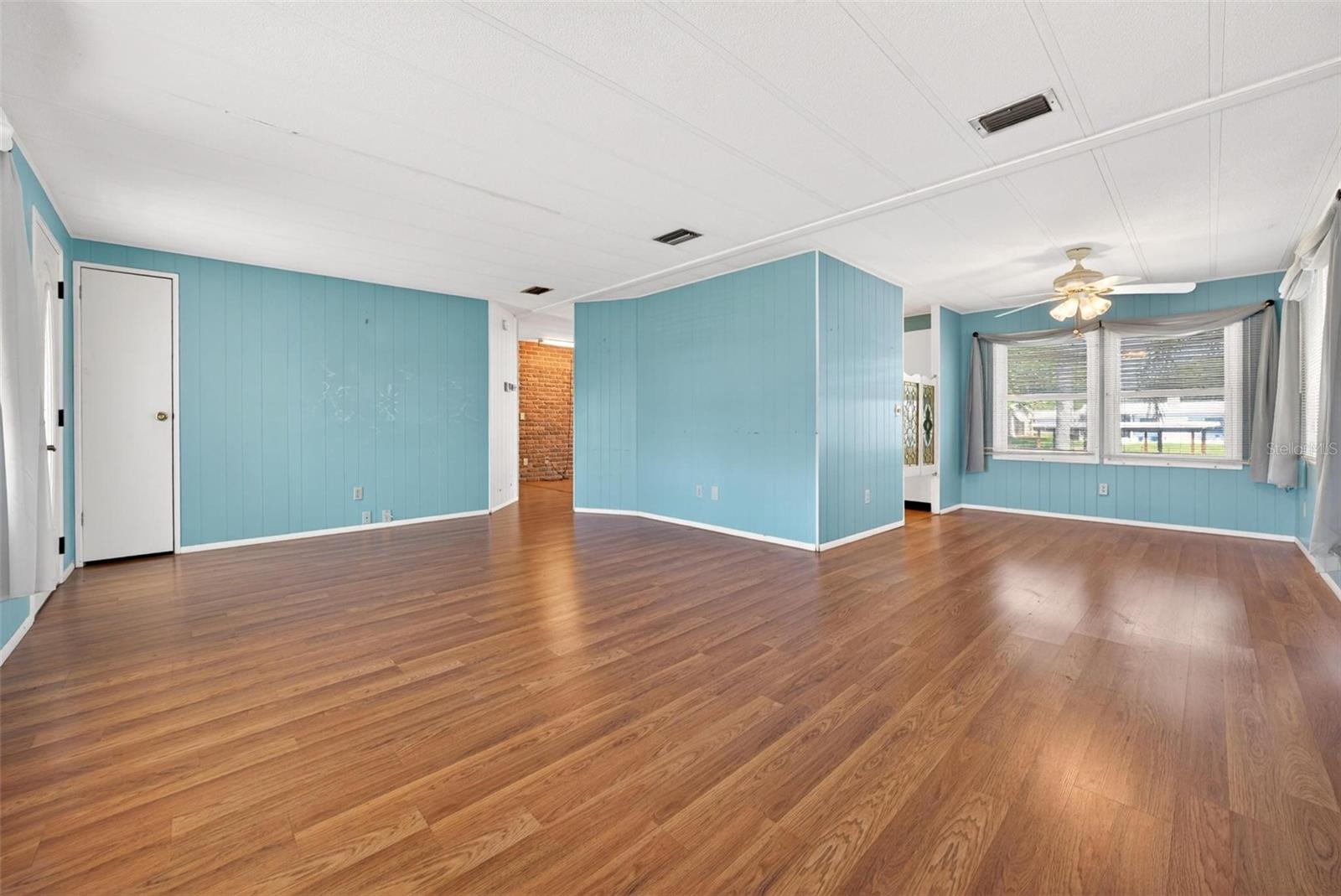 Image 8 of 65 For 1014 Southland Drive