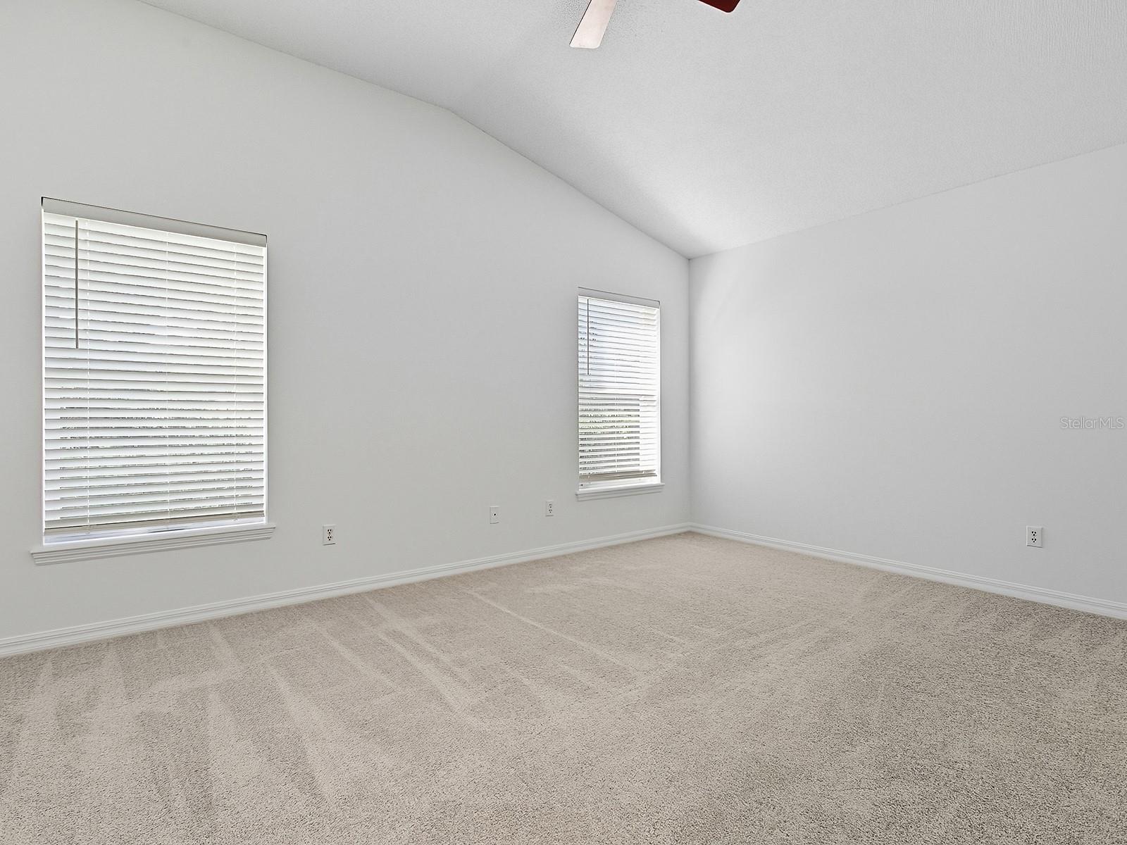 Listing photo id 20 for 3016 Andover Court