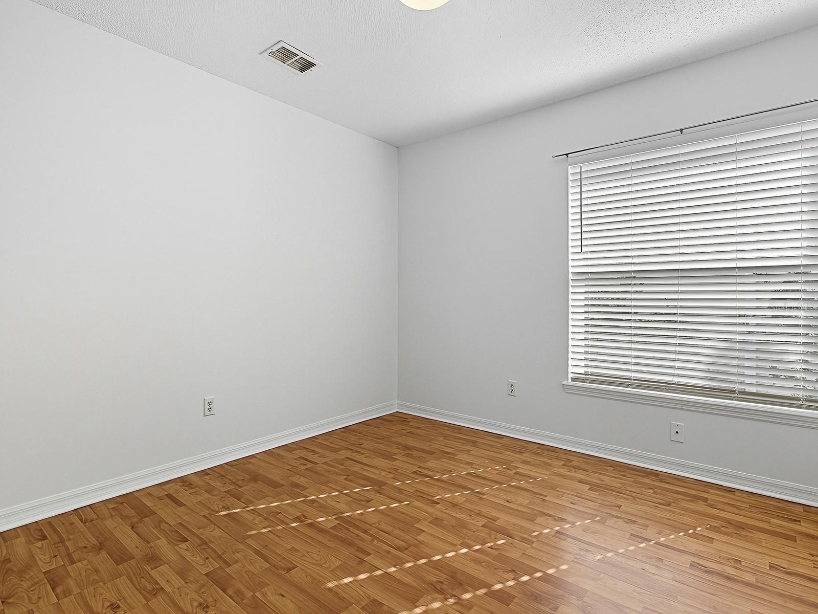 Listing photo id 22 for 3016 Andover Court
