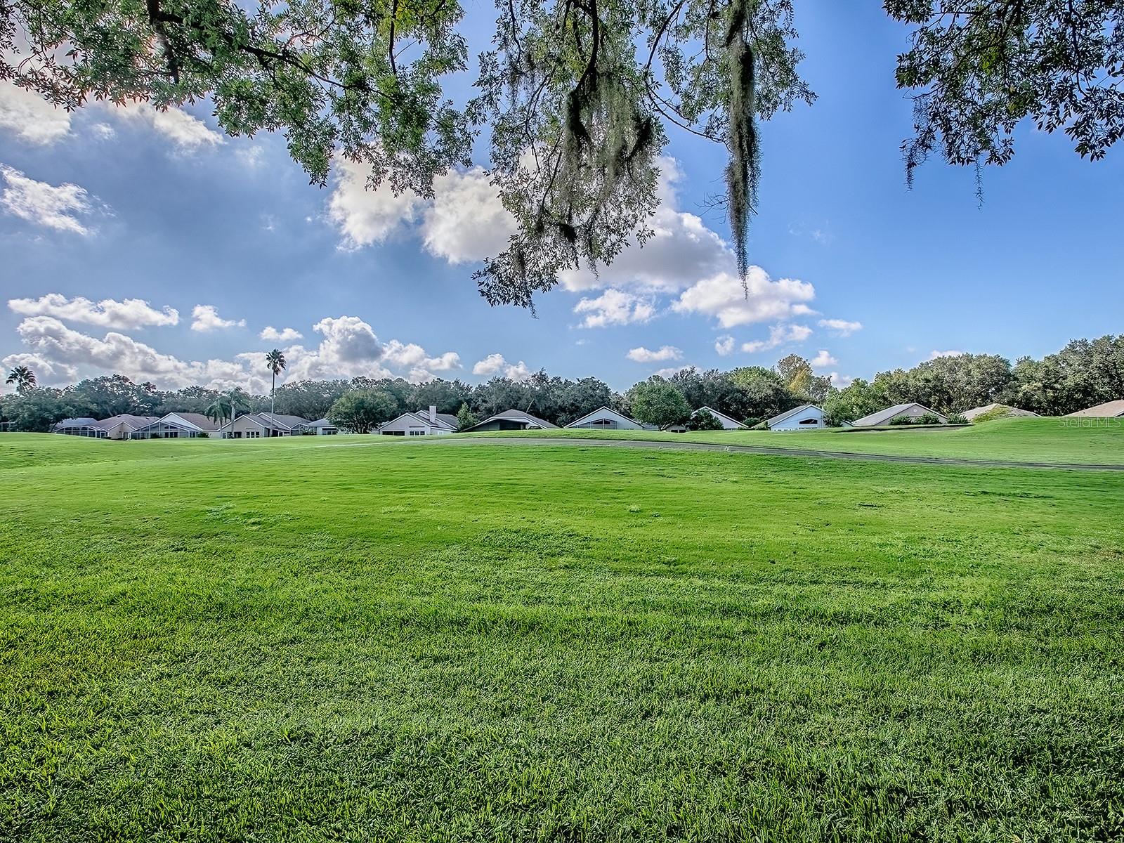 Listing photo id 33 for 3016 Andover Court