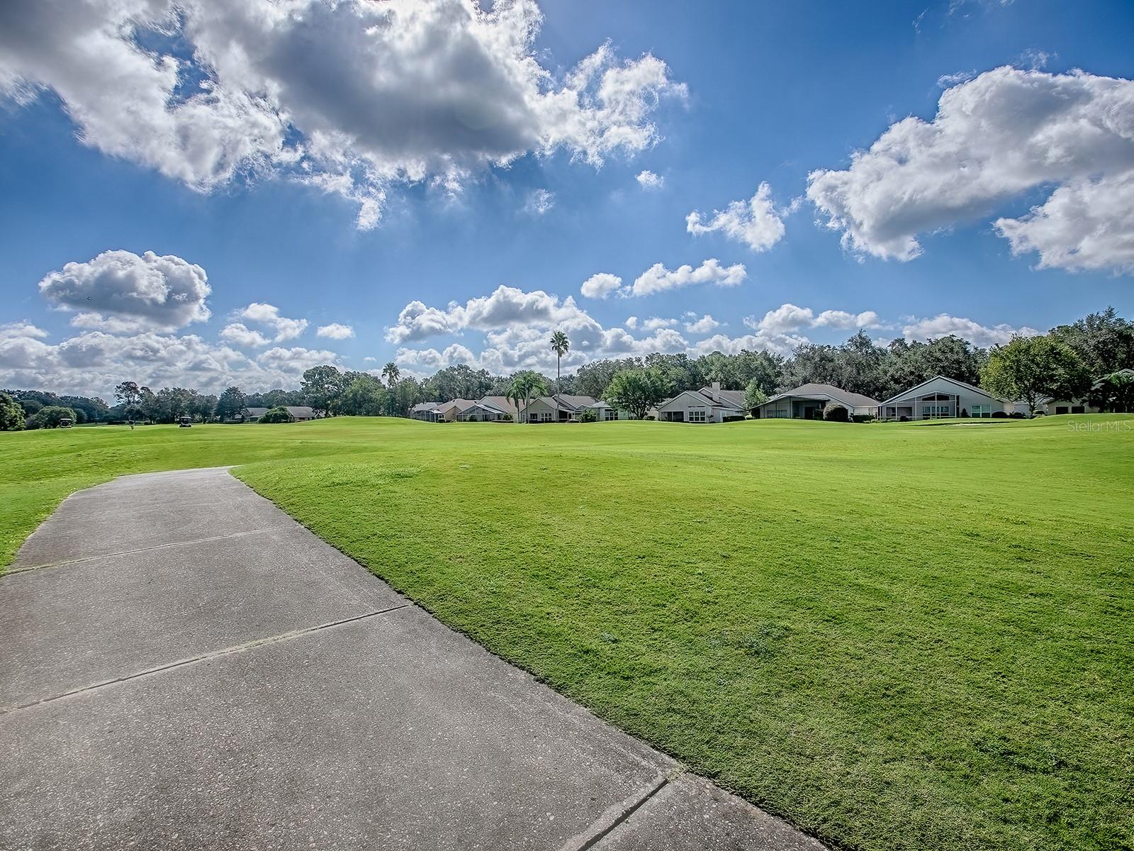 Listing photo id 34 for 3016 Andover Court