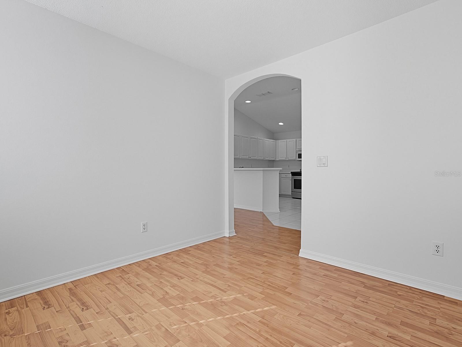 Listing photo id 41 for 3016 Andover Court
