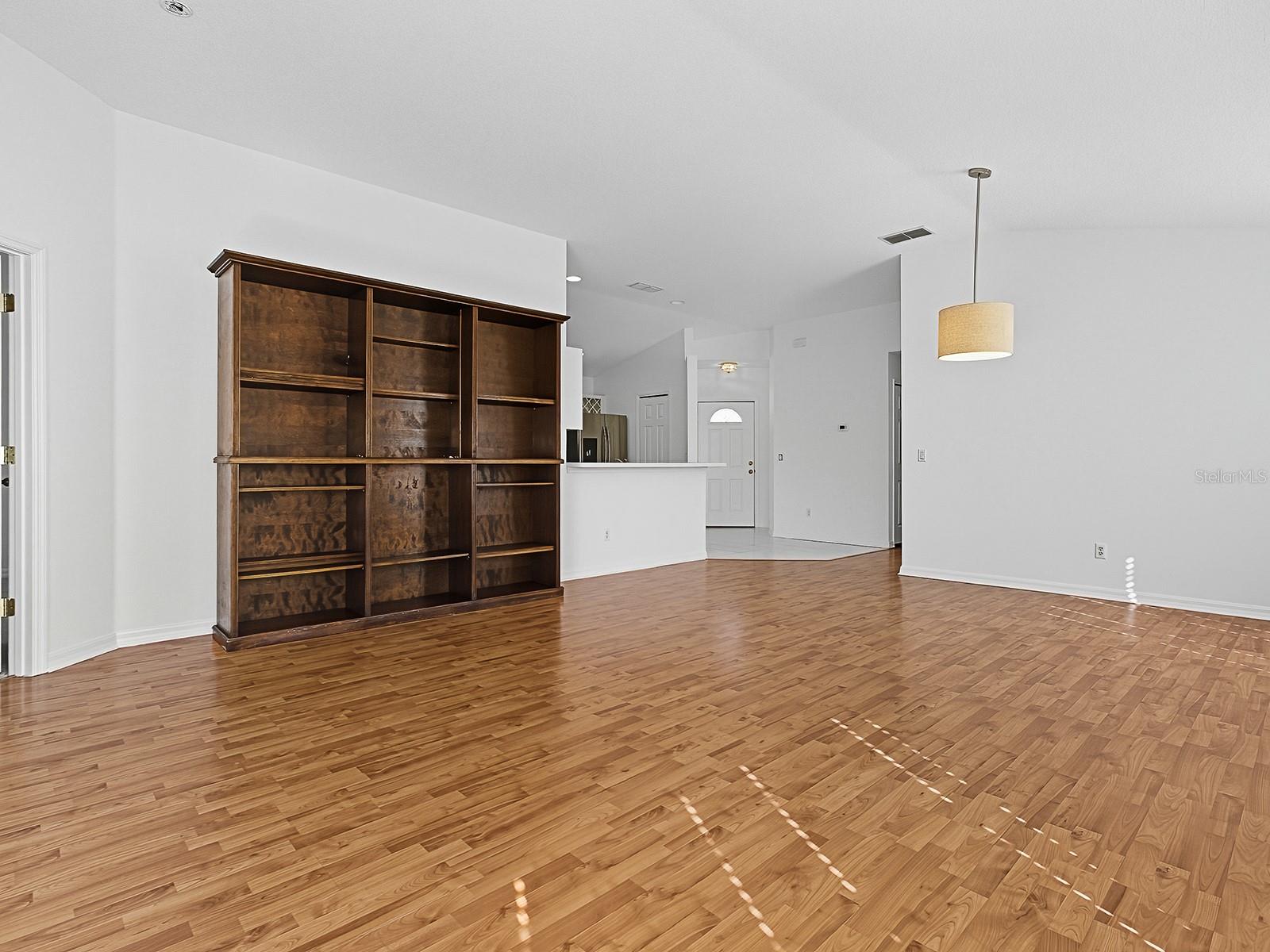Listing photo id 43 for 3016 Andover Court
