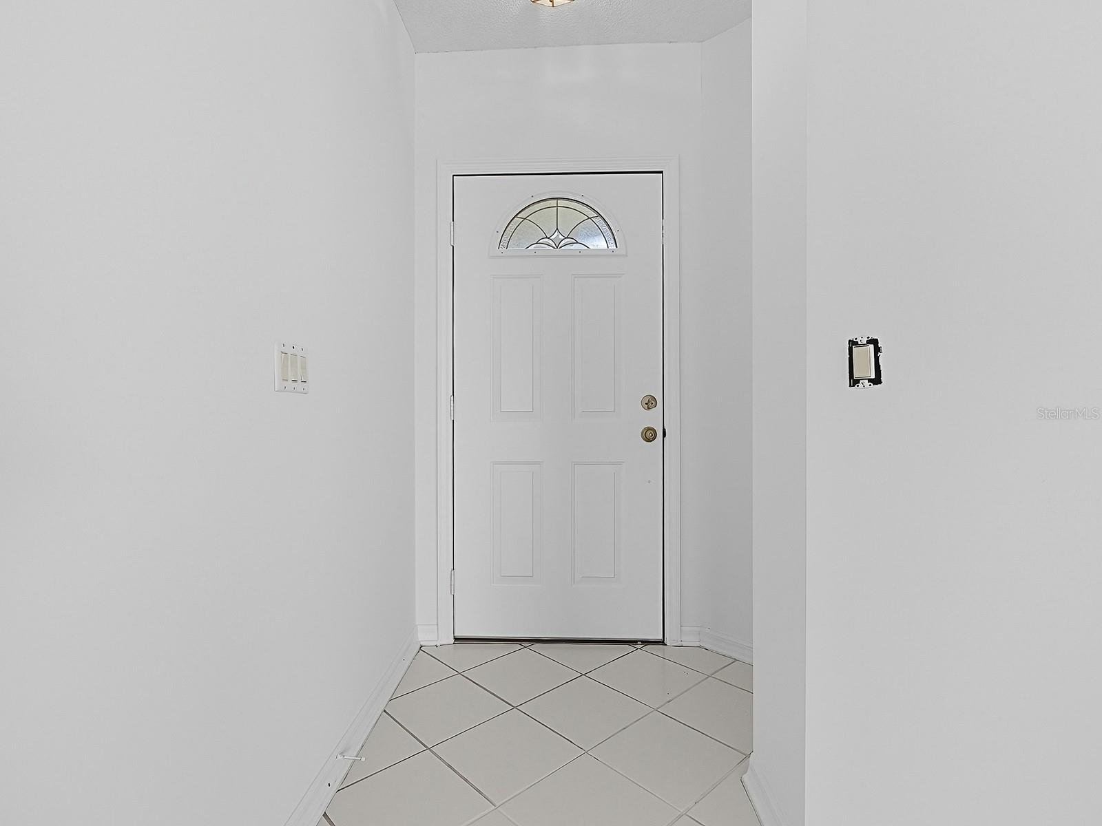 Listing photo id 55 for 3016 Andover Court