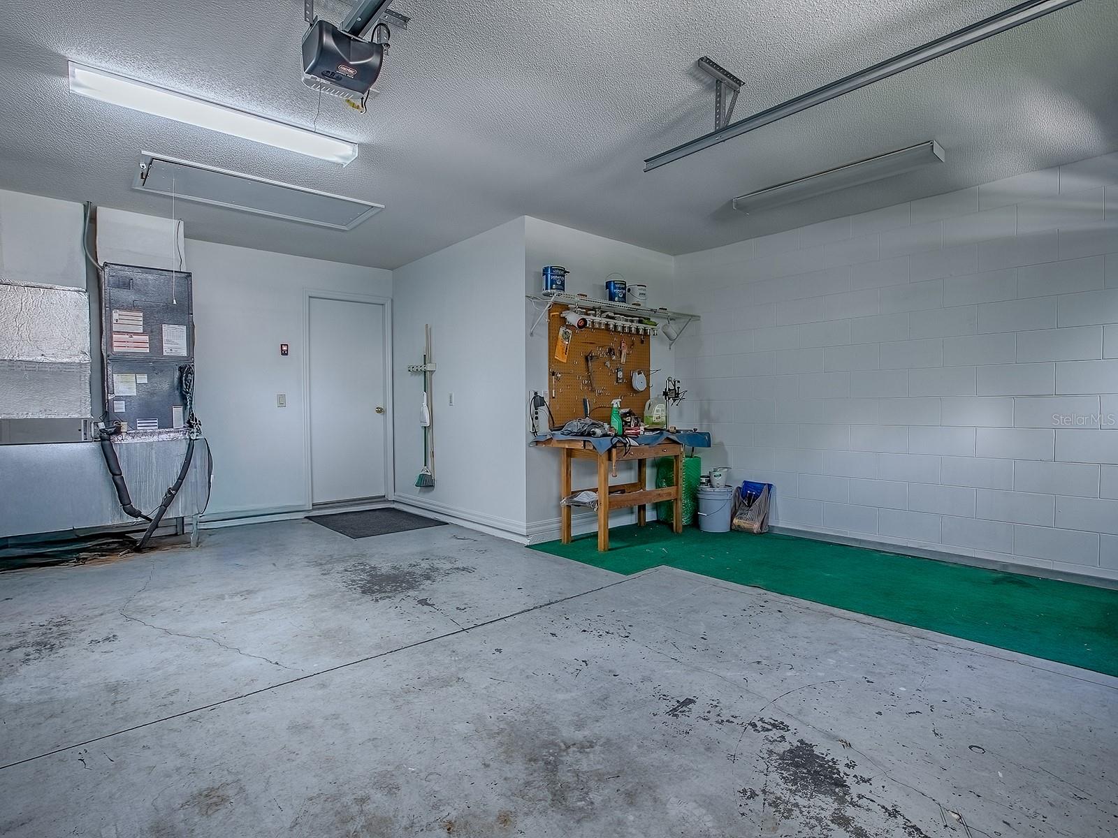 Listing photo id 58 for 3016 Andover Court