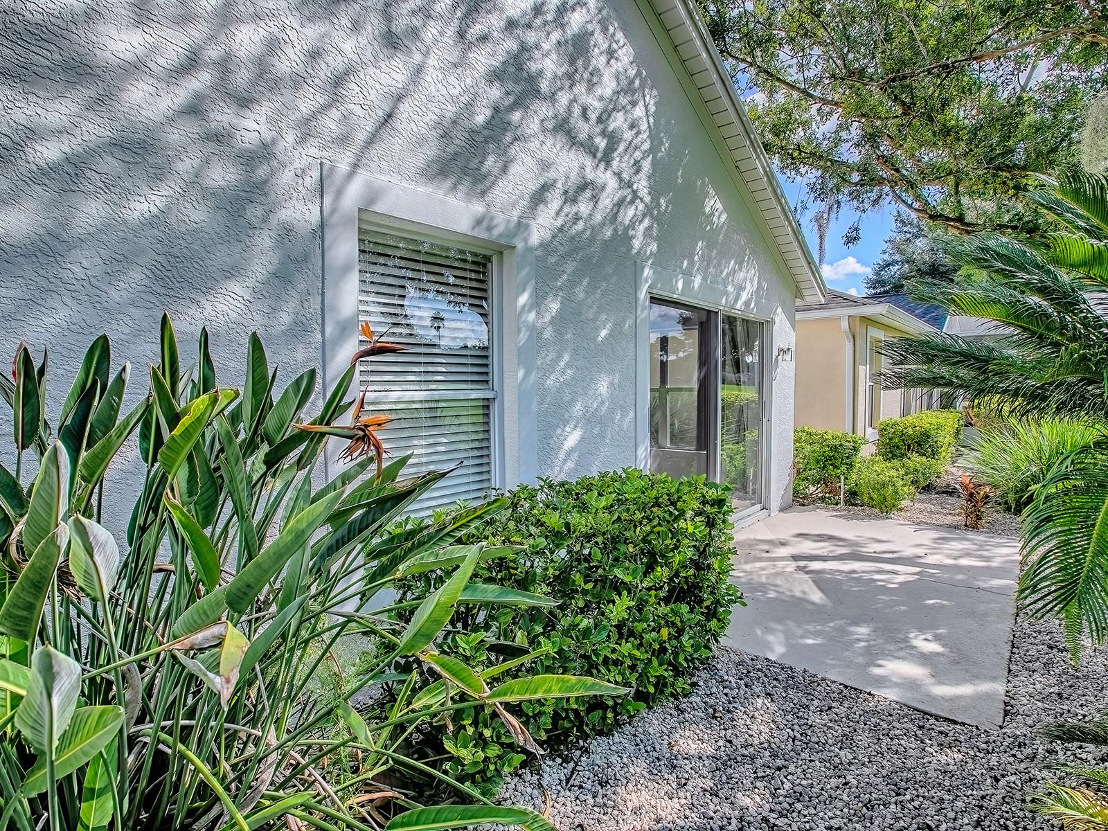 Listing photo id 61 for 3016 Andover Court