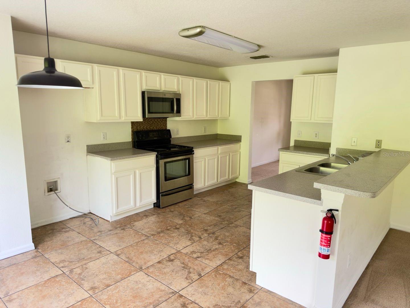 Image 2 of 15 For 678 Skyridge Road