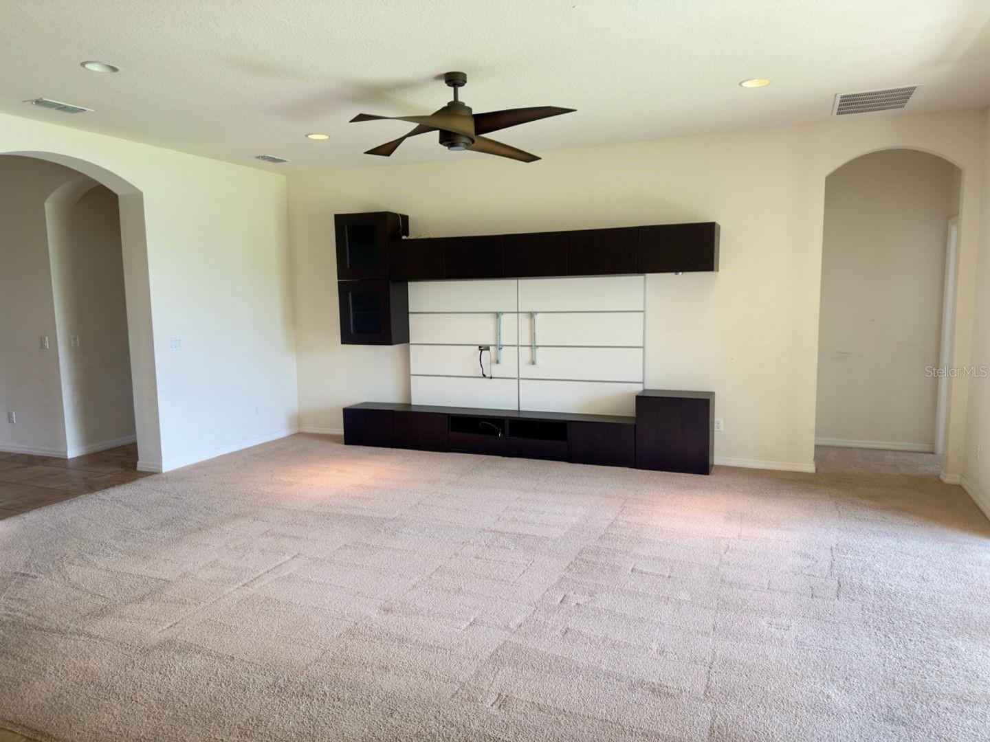 Image 7 of 18 For 12305 Fountain Coin Way