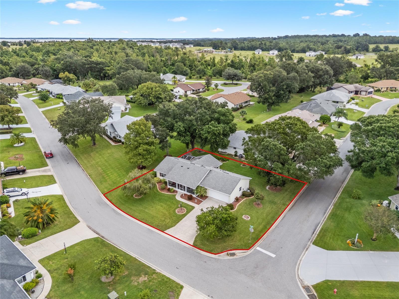 Image 25 of 47 For 27107 Racquet Circle