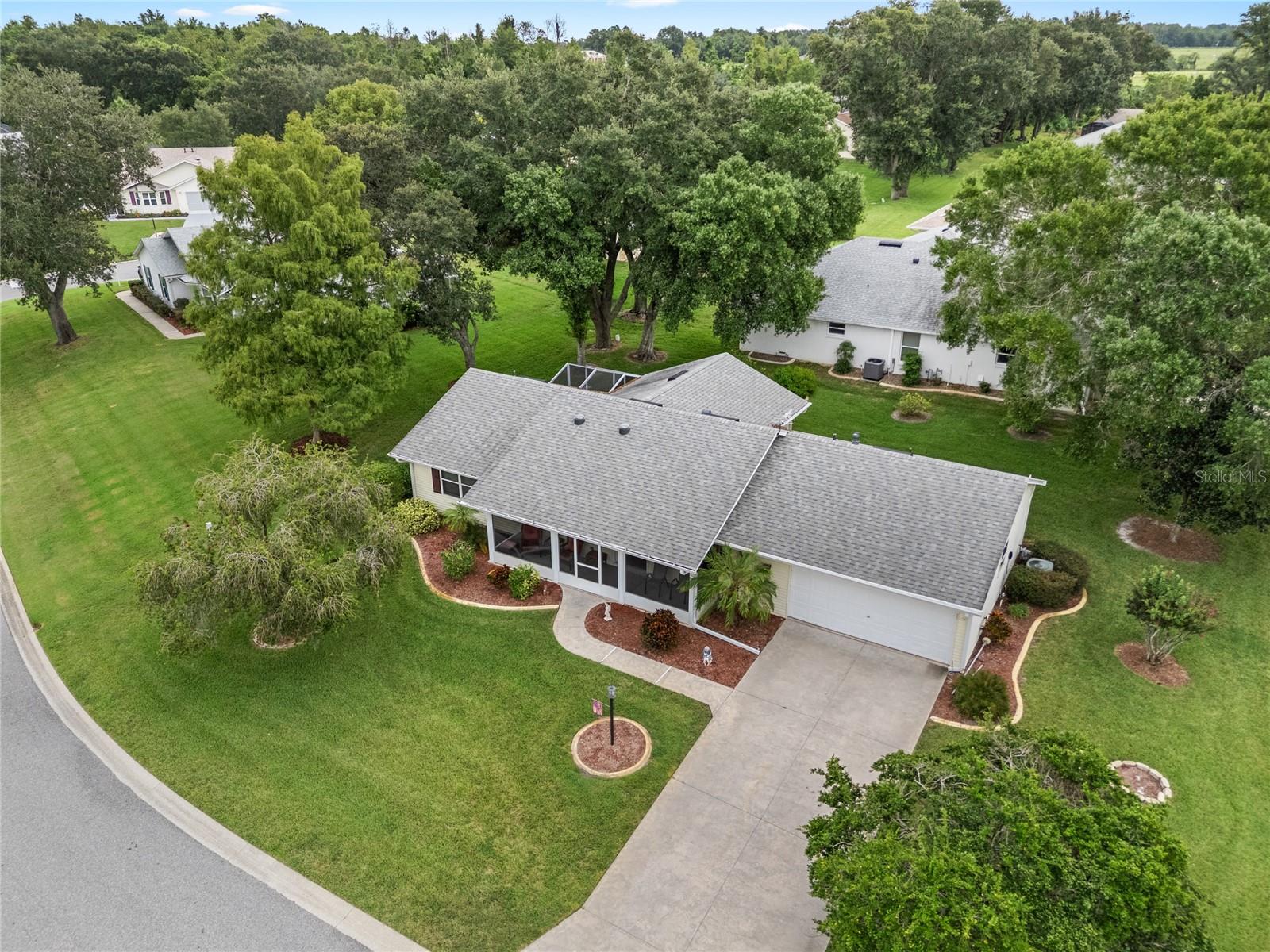 Image 28 of 47 For 27107 Racquet Circle