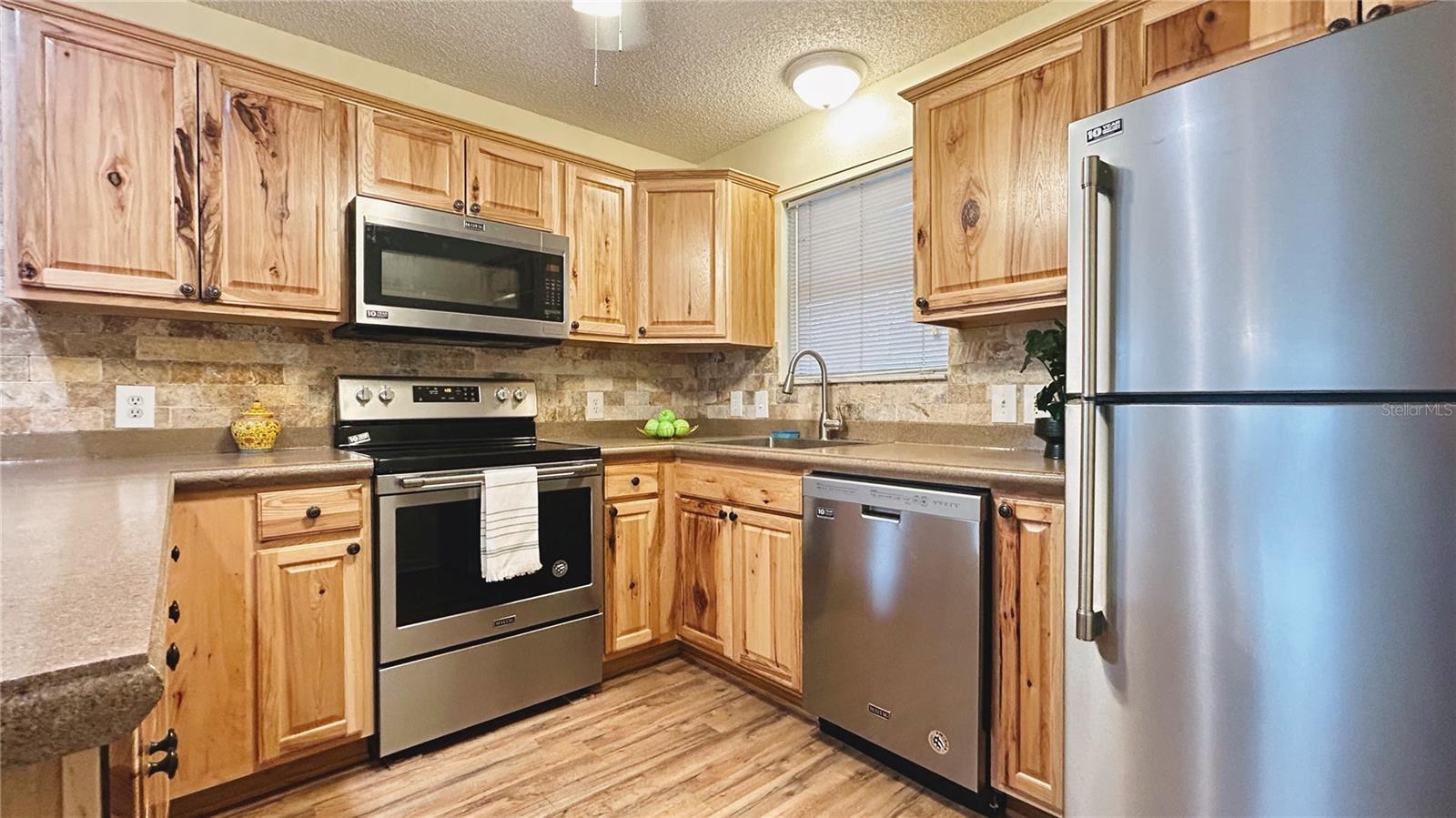 Image 10 of 23 For 718 Villita Lane