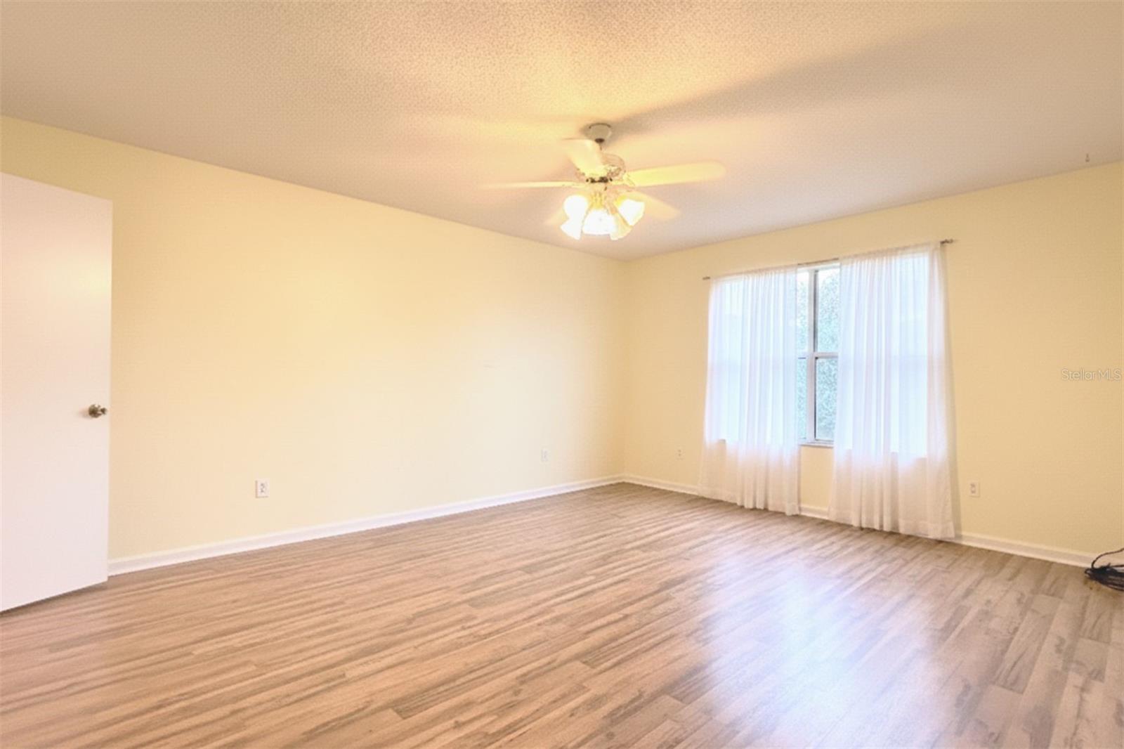 Image 13 of 23 For 718 Villita Lane