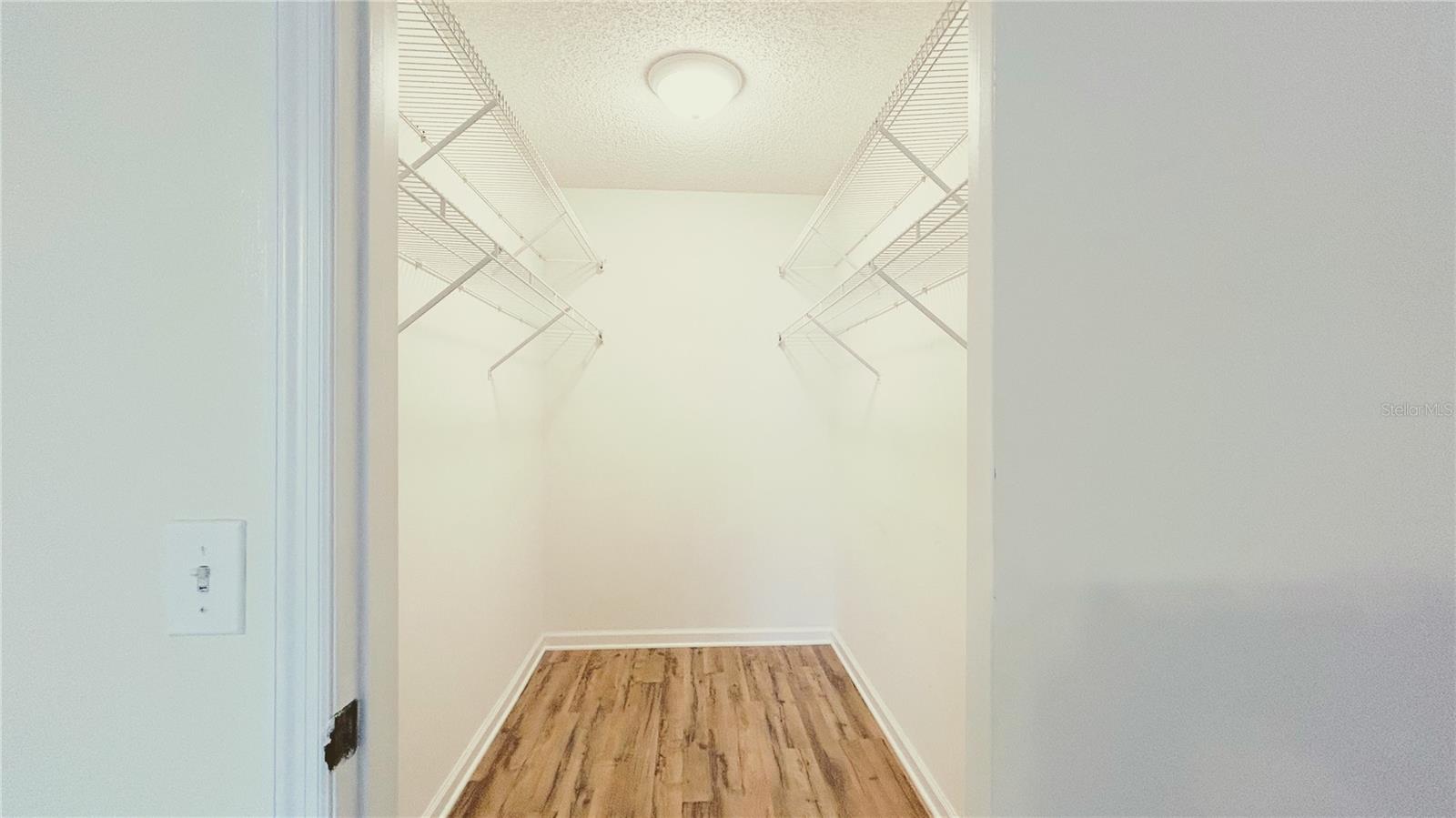 Image 14 of 23 For 718 Villita Lane