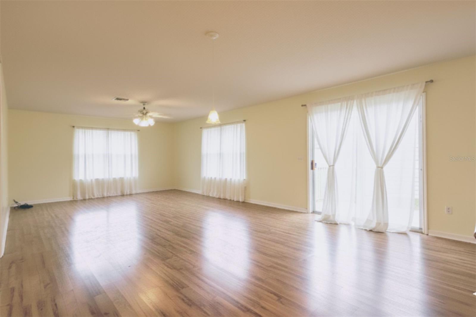 Image 6 of 23 For 718 Villita Lane