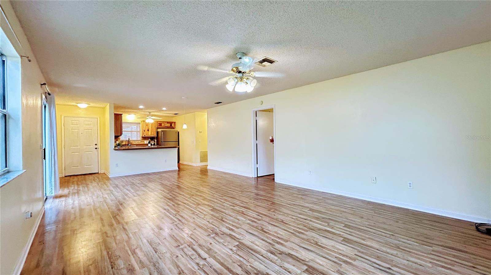 Image 7 of 23 For 718 Villita Lane