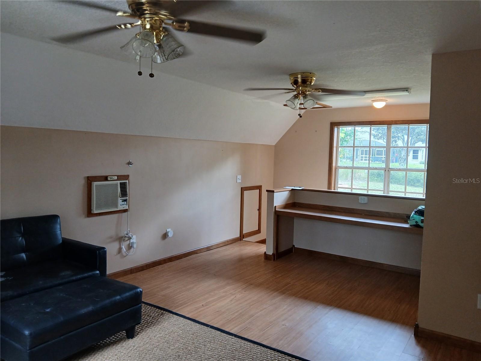 Image 31 of 35 For 9035 Mossy Oak Lane