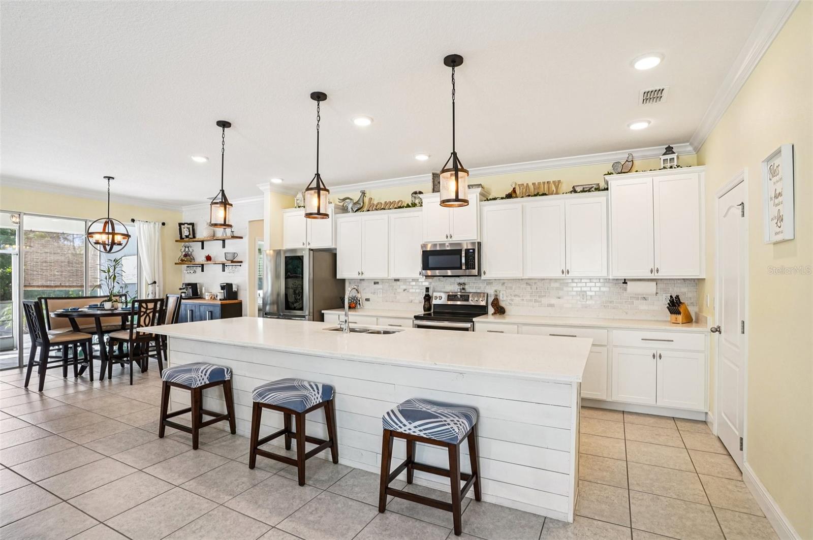 Image 10 of 65 For 1813 Forest Glen Drive