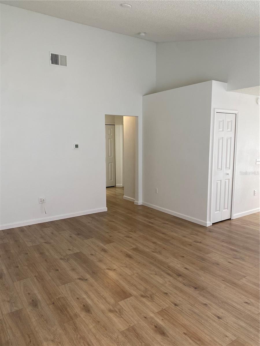 Image 5 of 18 For 705 Rollins Drive