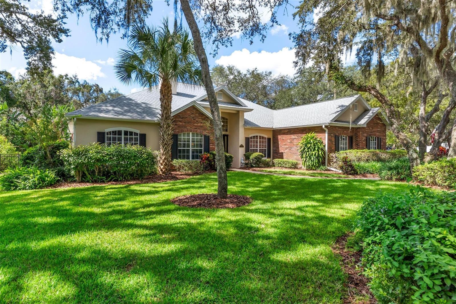 Details for 33045 Lake Bend Circle, LEESBURG, FL 34788