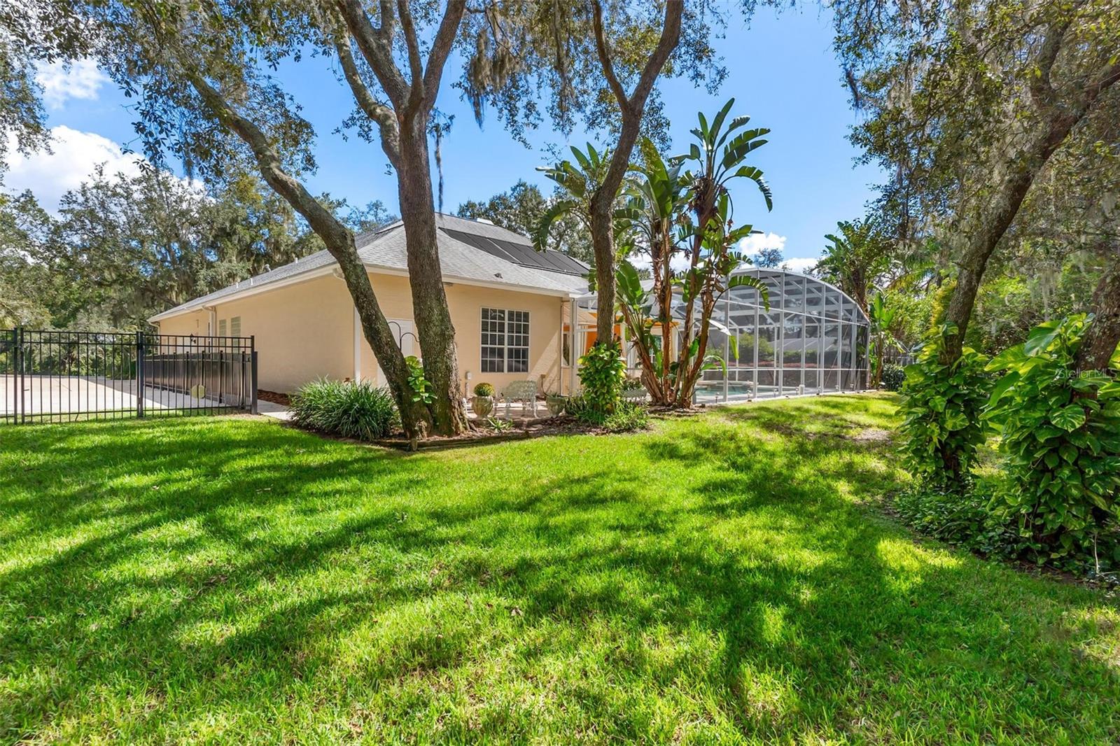 Image 11 of 60 For 33045 Lake Bend Circle