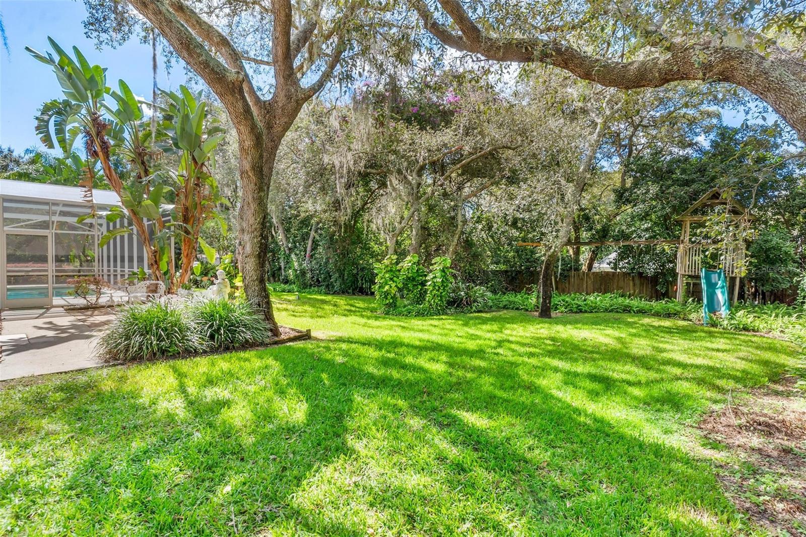 Image 13 of 60 For 33045 Lake Bend Circle