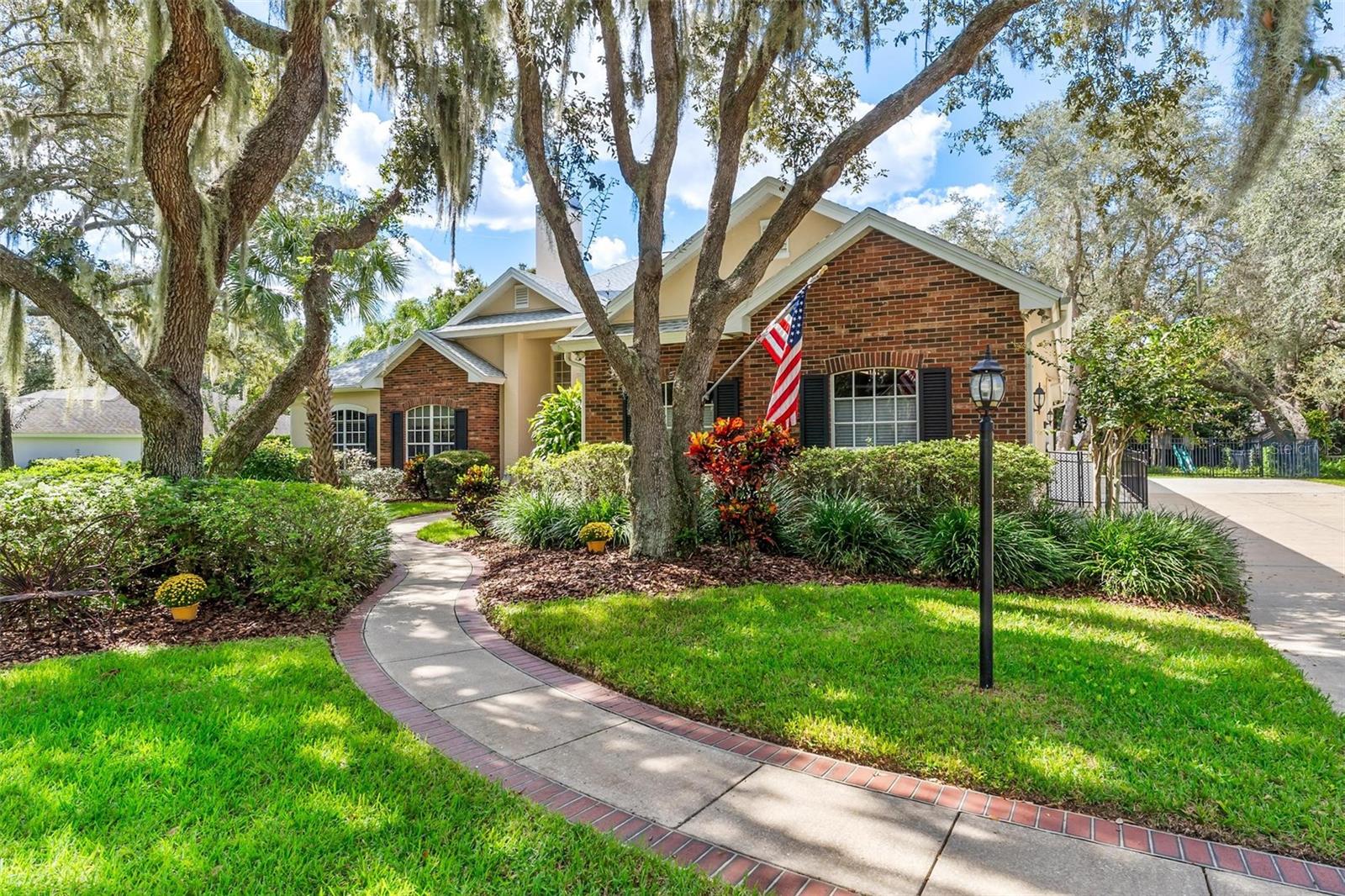 Image 3 of 60 For 33045 Lake Bend Circle