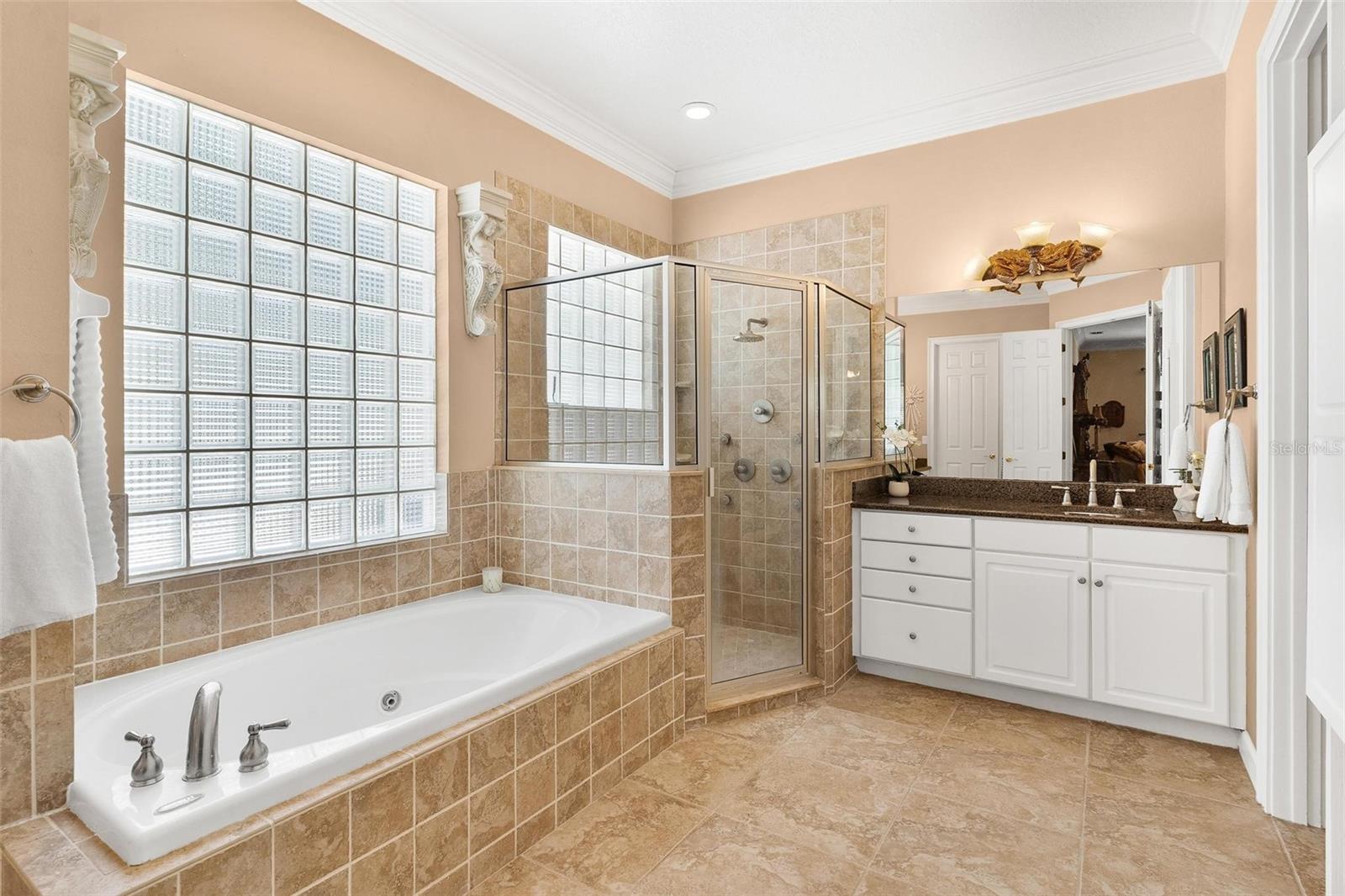 Image 35 of 60 For 33045 Lake Bend Circle