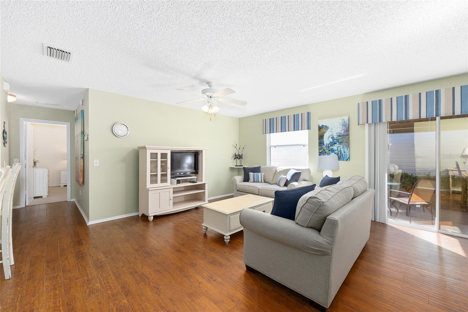 Image 11 of 43 For 16894 94th Sunnybrook Circle