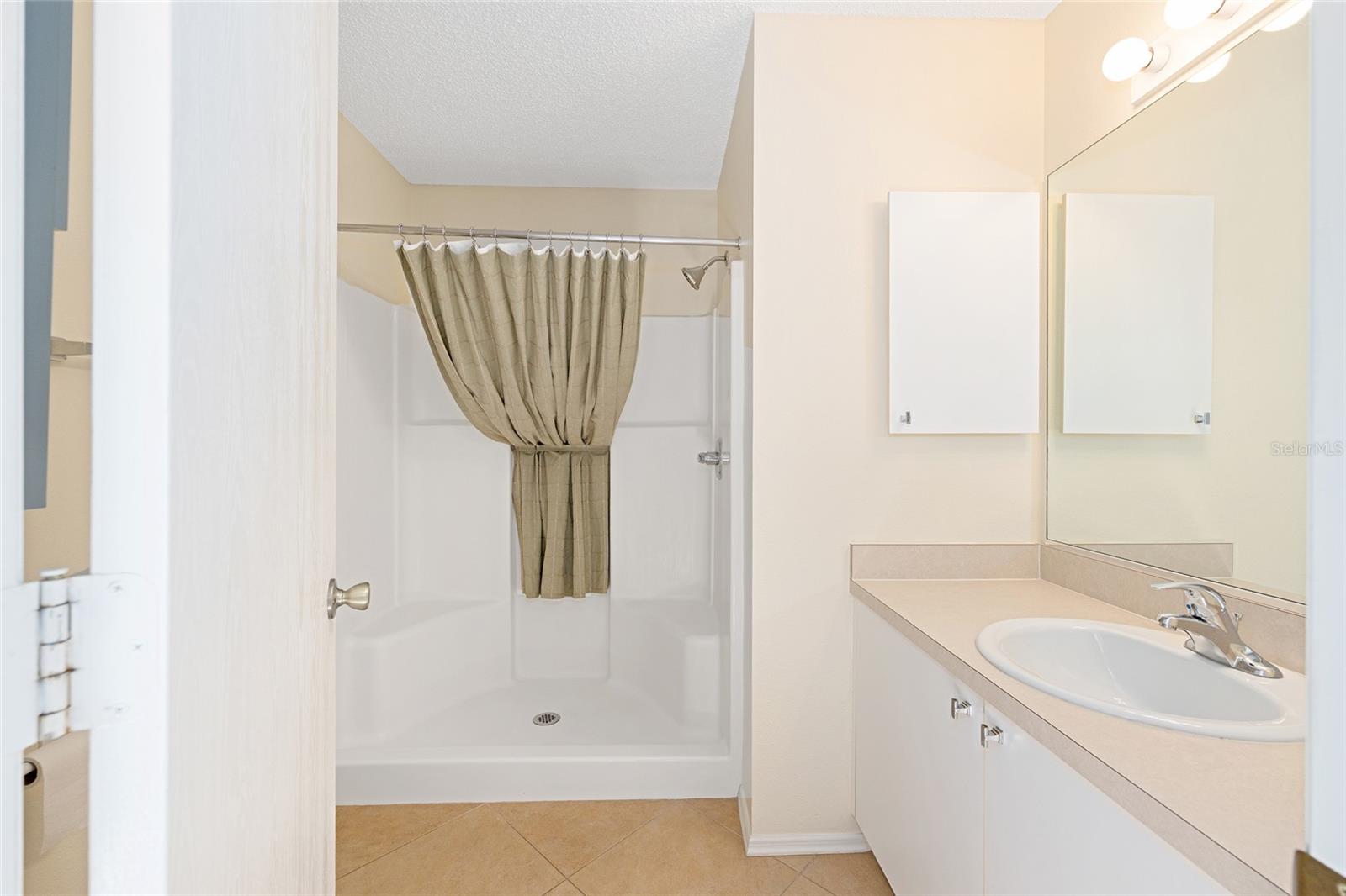 Image 27 of 43 For 16894 94th Sunnybrook Circle