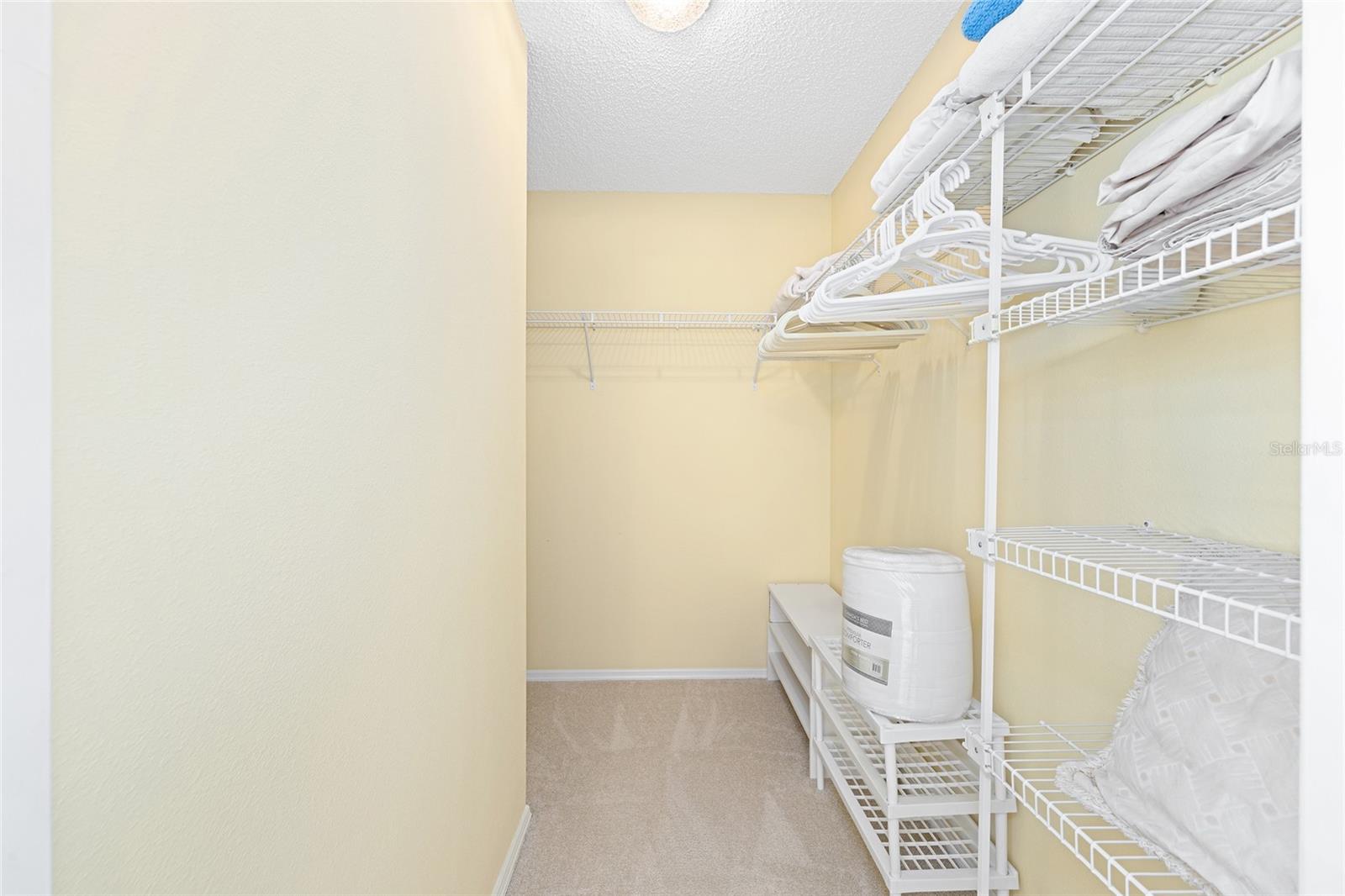 Image 28 of 43 For 16894 94th Sunnybrook Circle