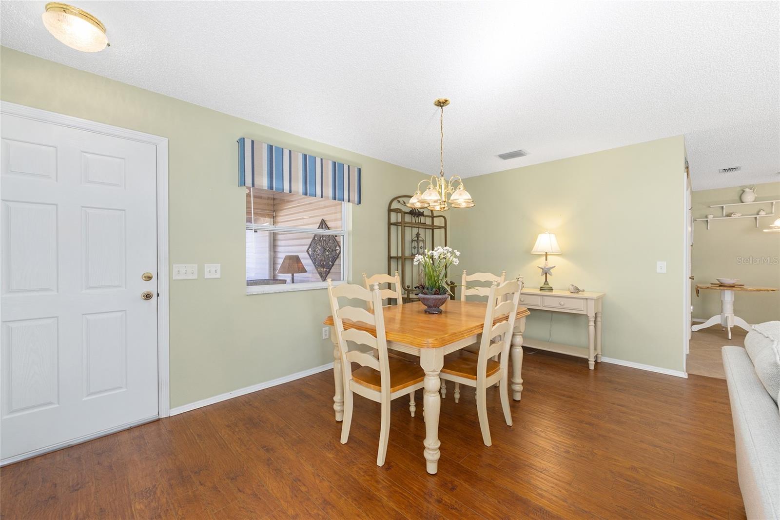 Image 8 of 43 For 16894 94th Sunnybrook Circle