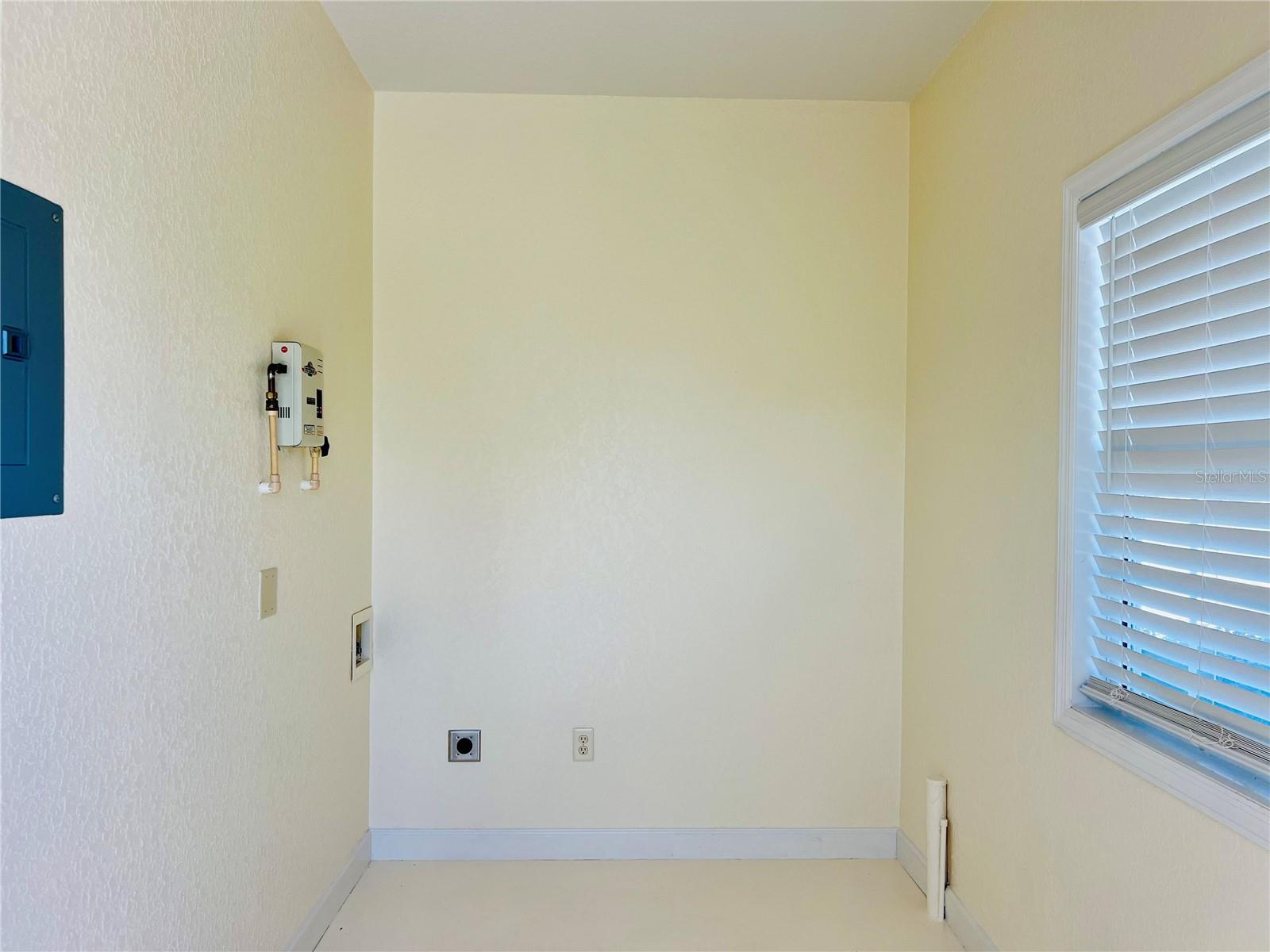 Image 27 of 46 For 9540 49th Terrace