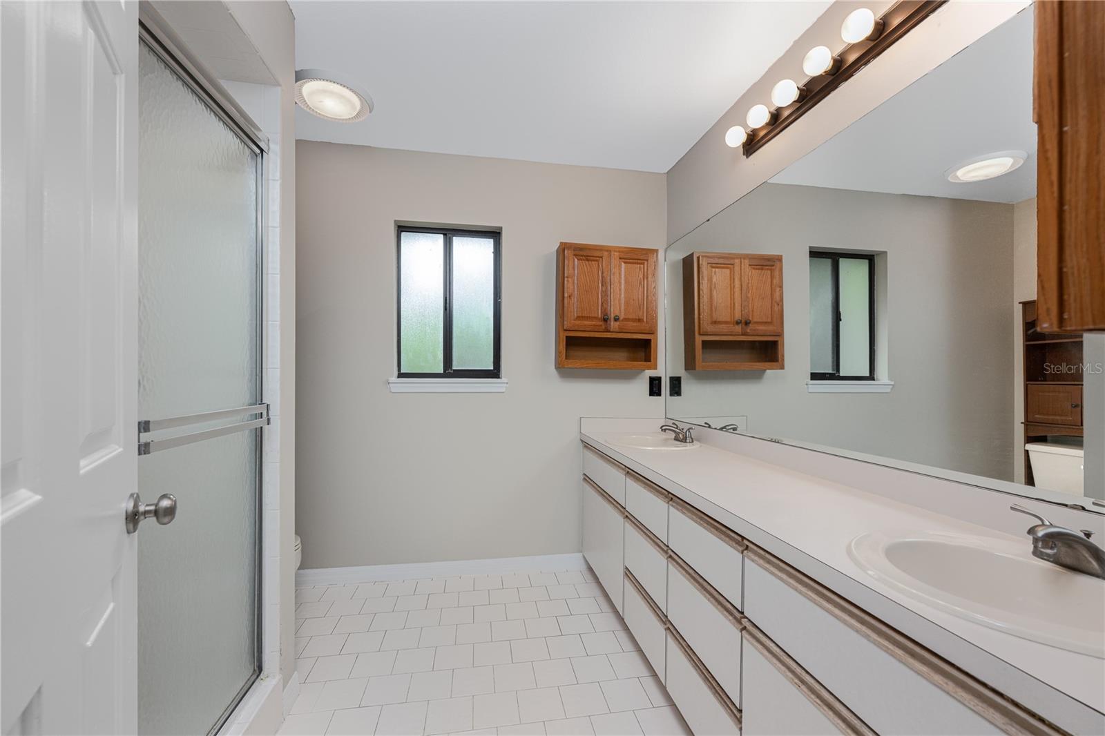 Image 14 of 35 For 103 Waterwood Drive