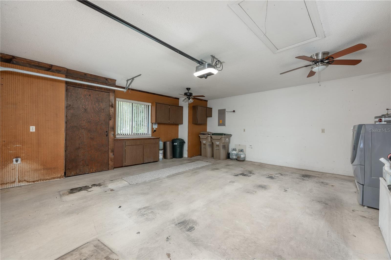 Image 17 of 35 For 103 Waterwood Drive