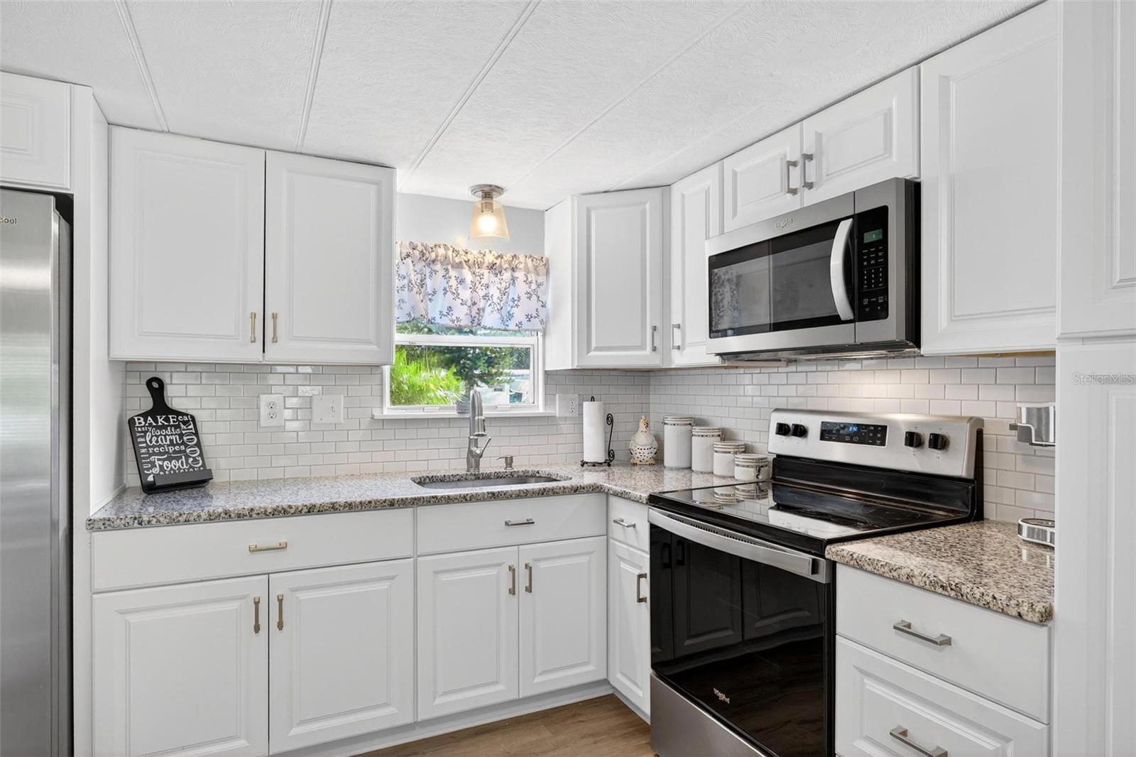 Image 17 of 64 For 2718 Vindale Road