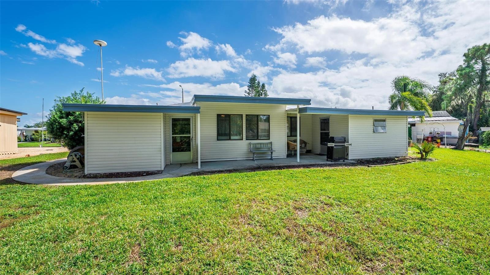 Image 44 of 64 For 2718 Vindale Road