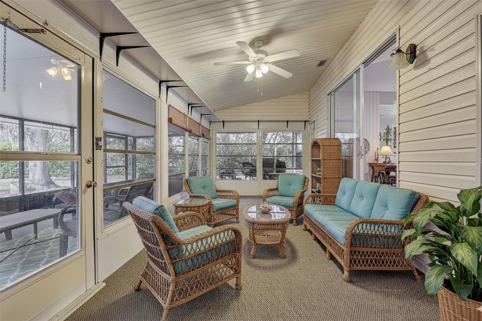 Image 28 of 43 For 25273 Lost Oak Circle