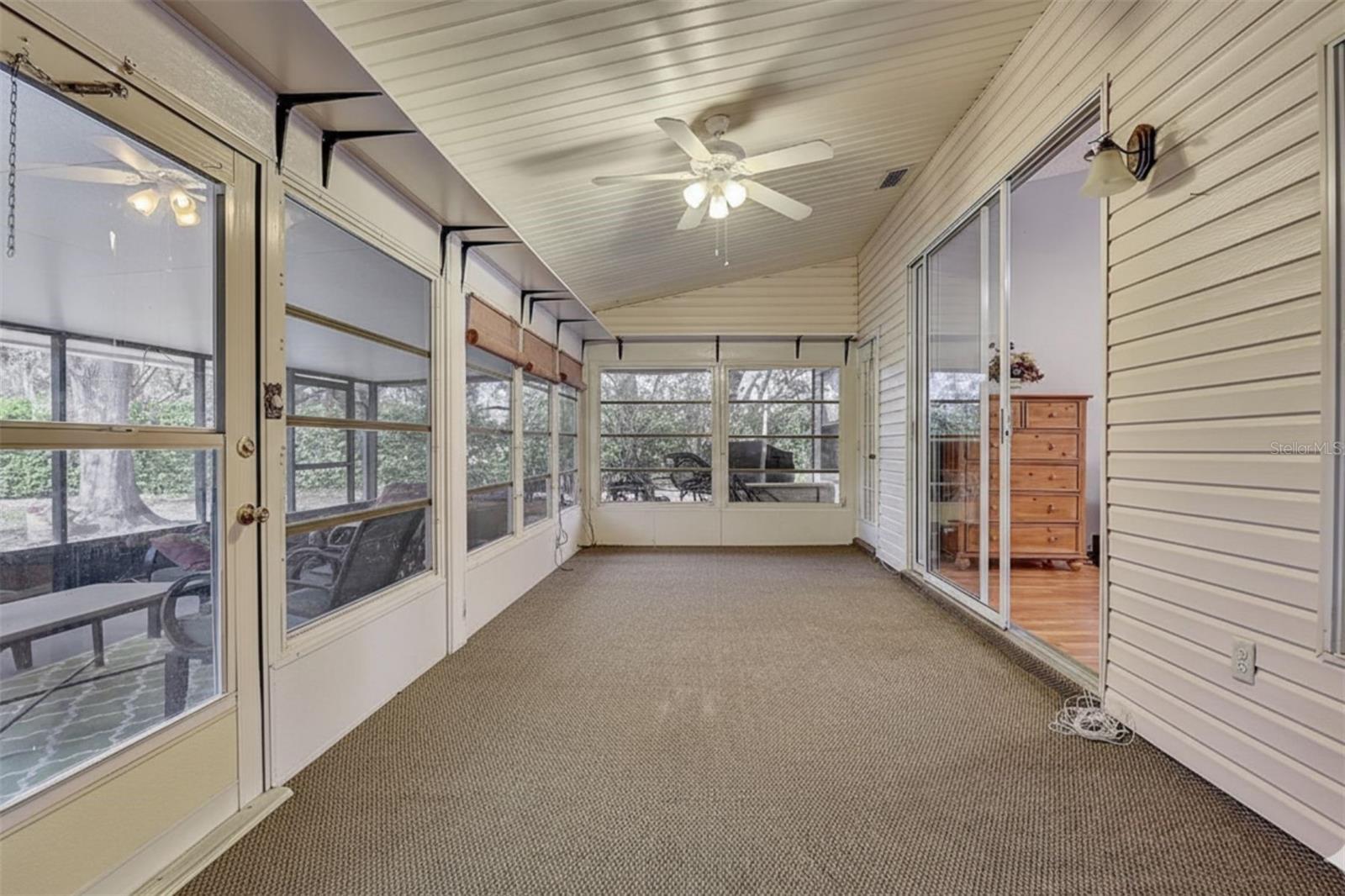 Image 29 of 43 For 25273 Lost Oak Circle