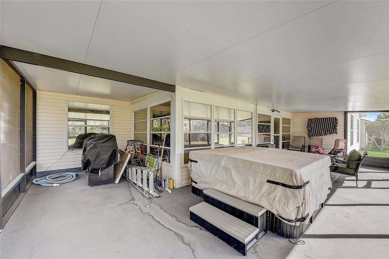 Image 31 of 43 For 25273 Lost Oak Circle