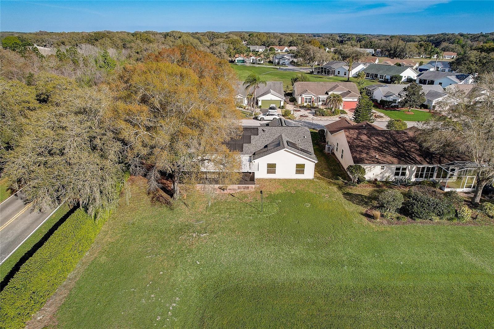 Image 34 of 43 For 25273 Lost Oak Circle