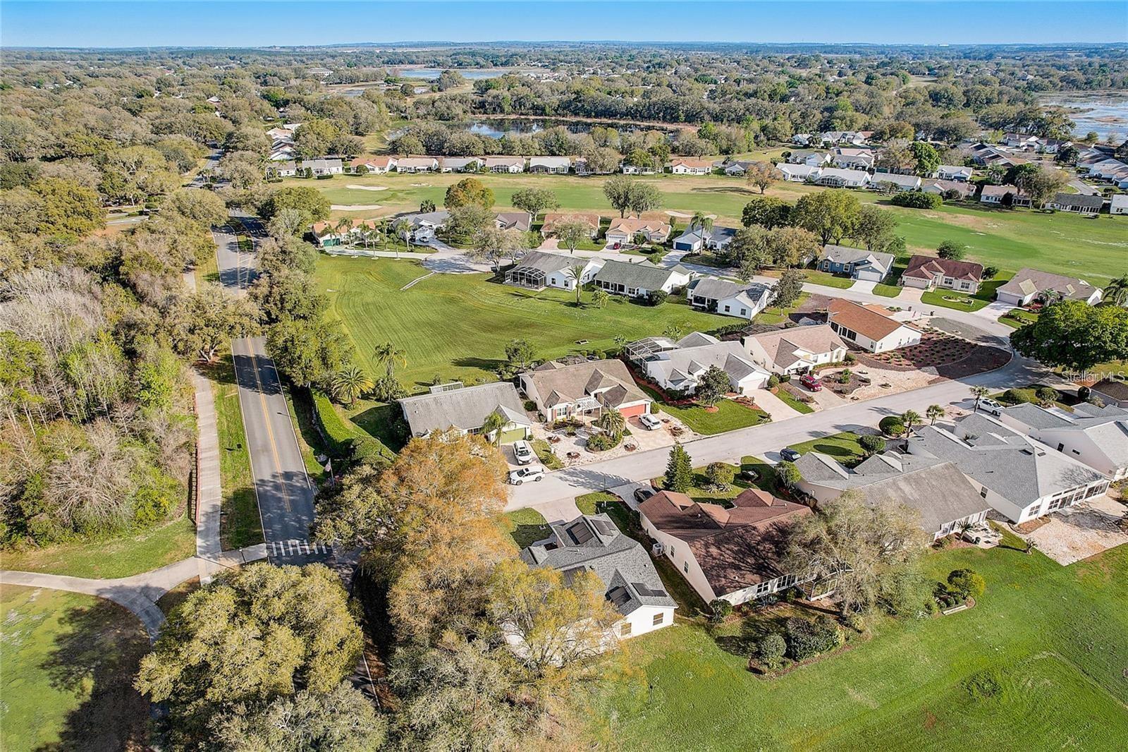 Image 37 of 43 For 25273 Lost Oak Circle