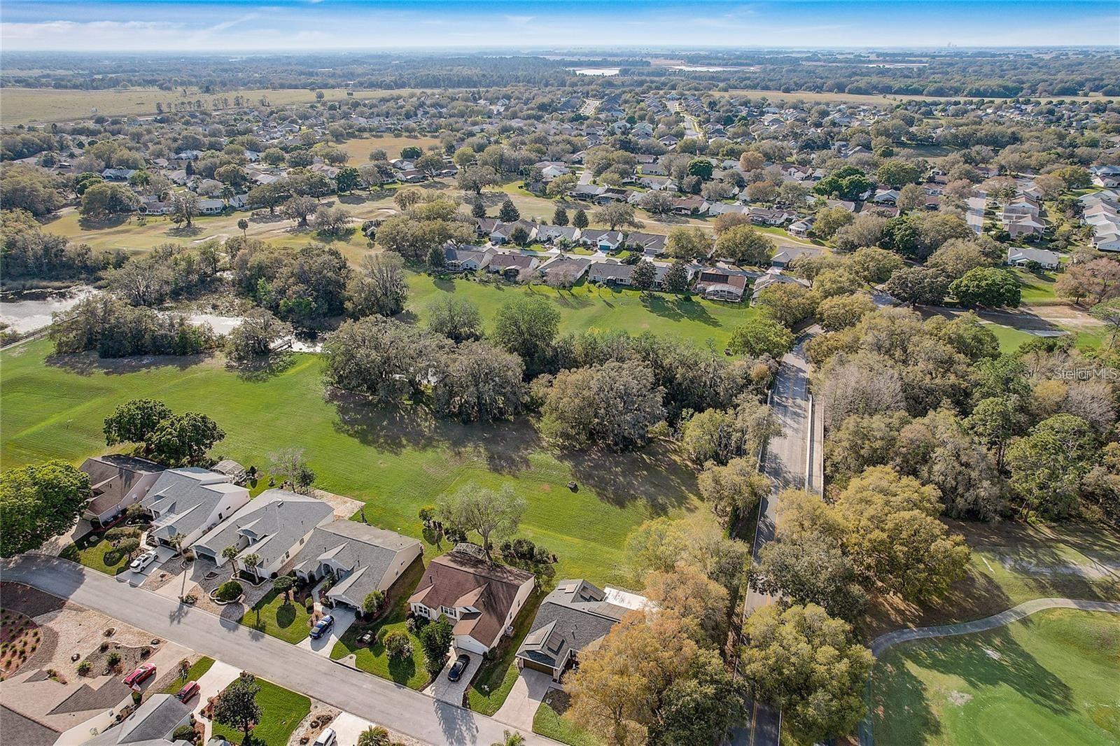 Image 39 of 43 For 25273 Lost Oak Circle