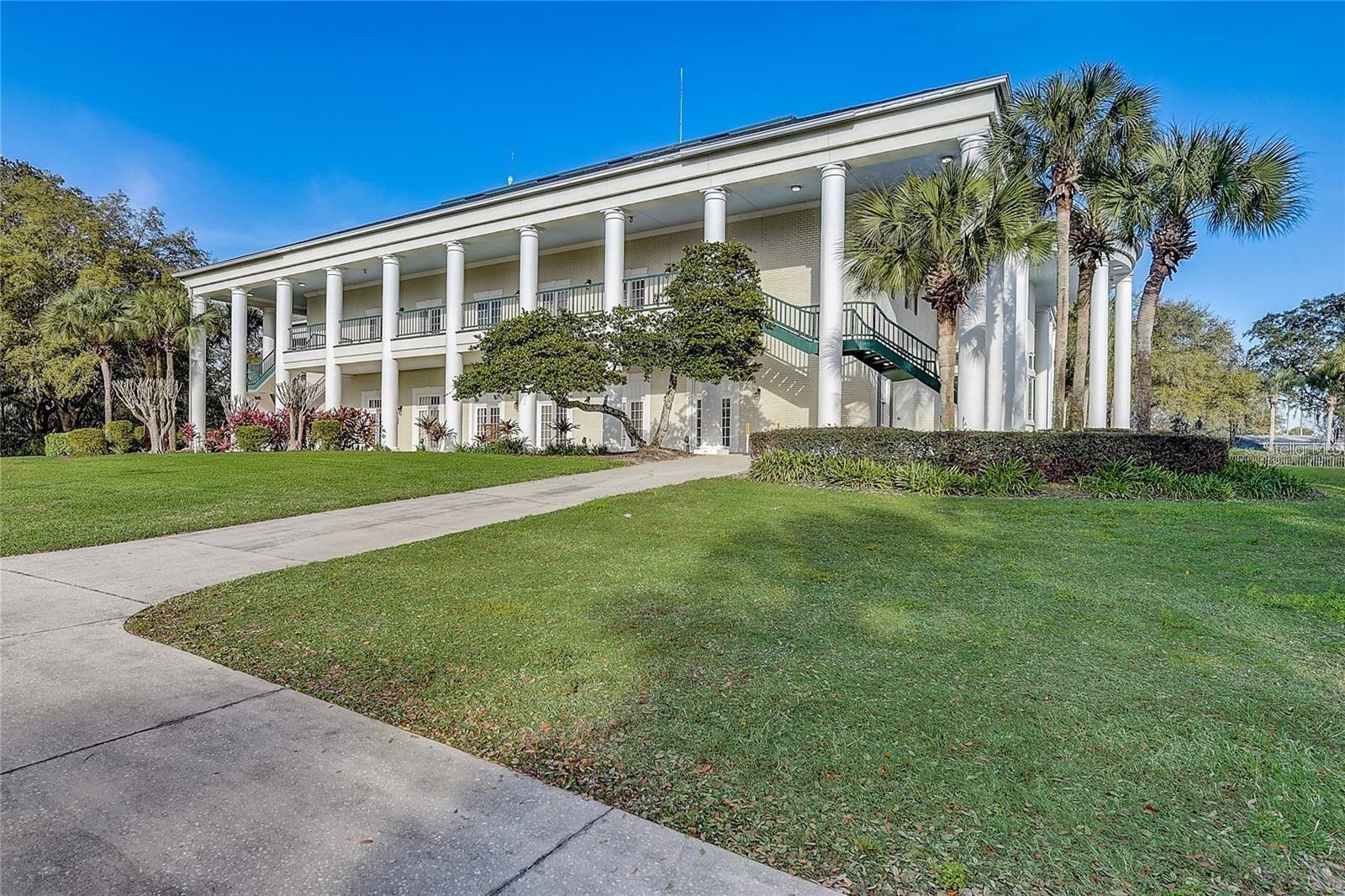 Image 40 of 43 For 25273 Lost Oak Circle