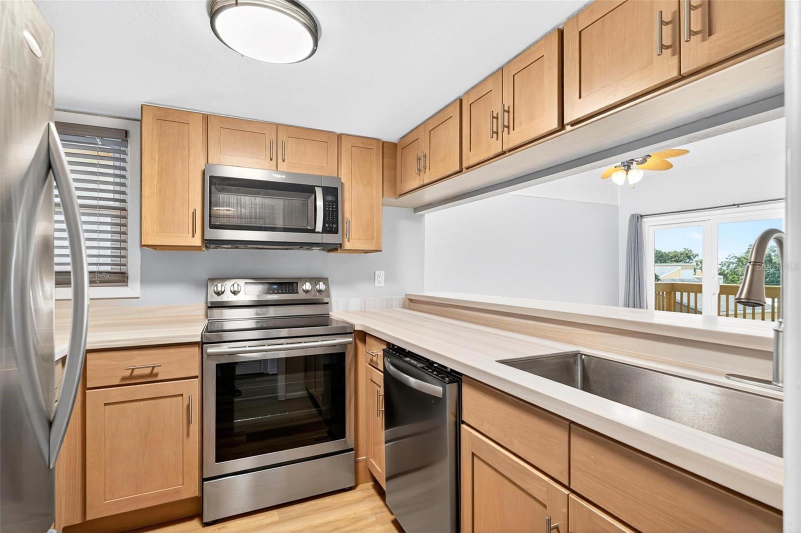 Image 14 of 55 For 1051 Highland Street 5-d